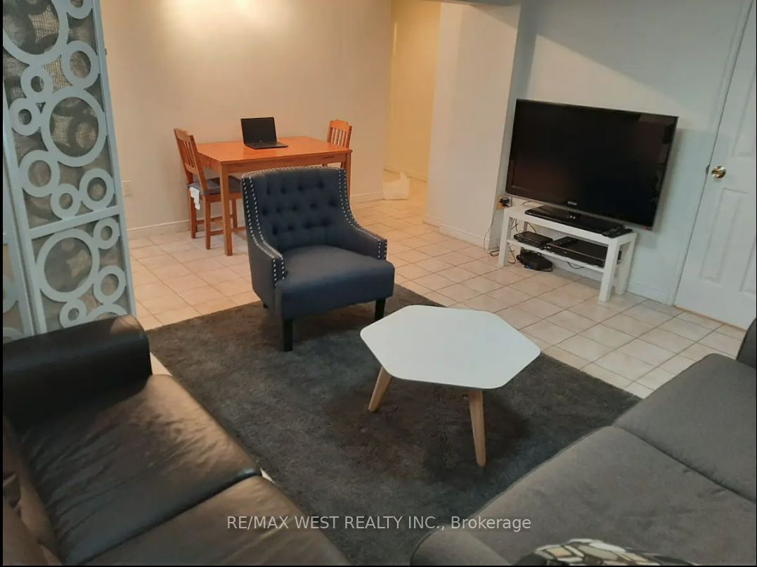 Unit B2 - 34 Penhurst Avenue, Etobicoke 5
