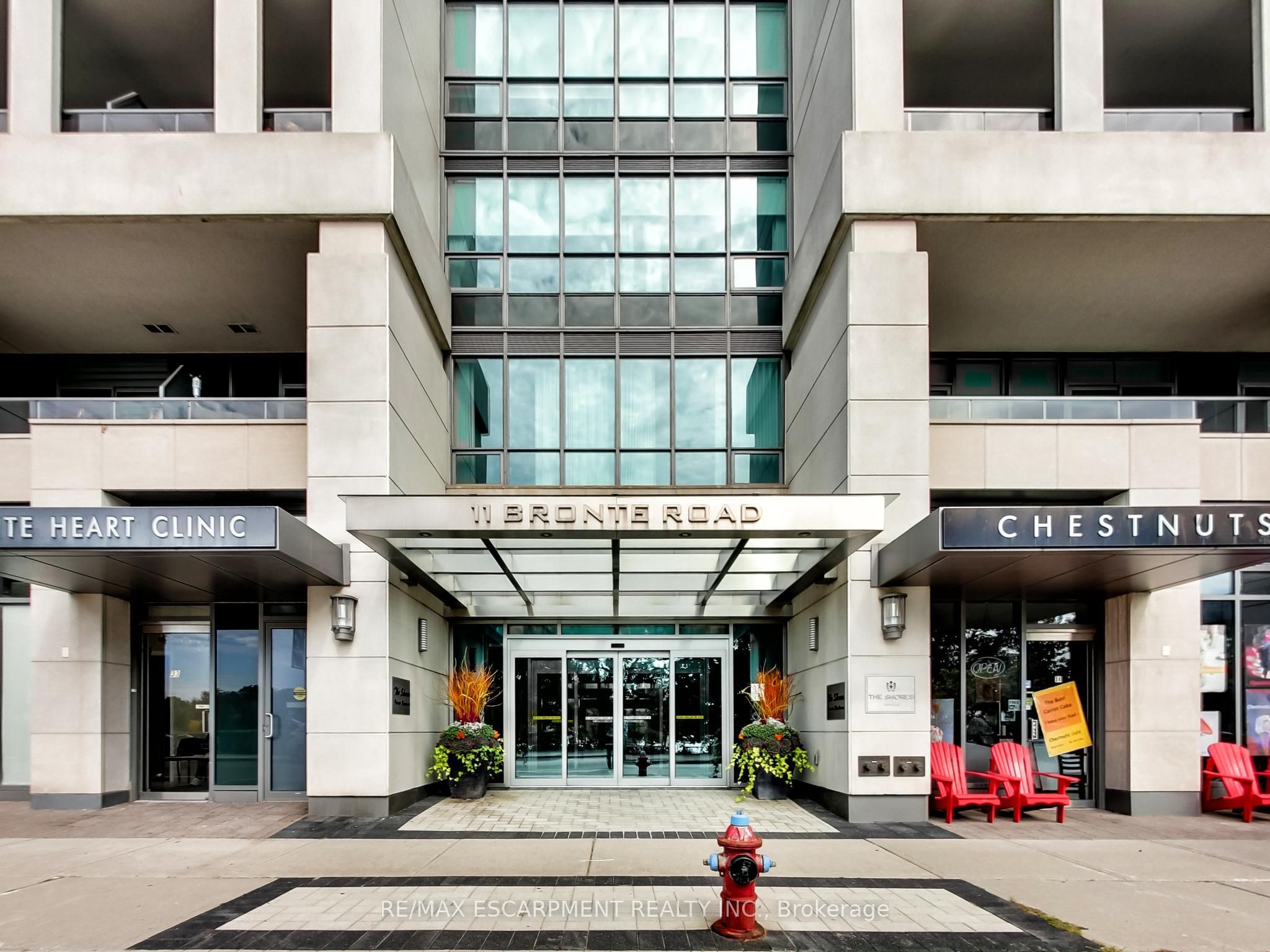 Unit 306 - 11 Bronte Road, Oakville 3