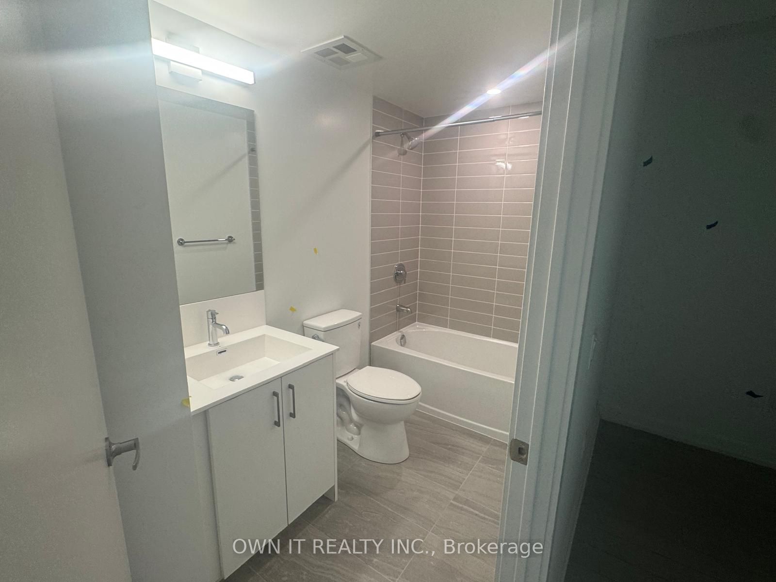 Unit 1811 - 4010 Eglinton Avenue W, Etobicoke 3