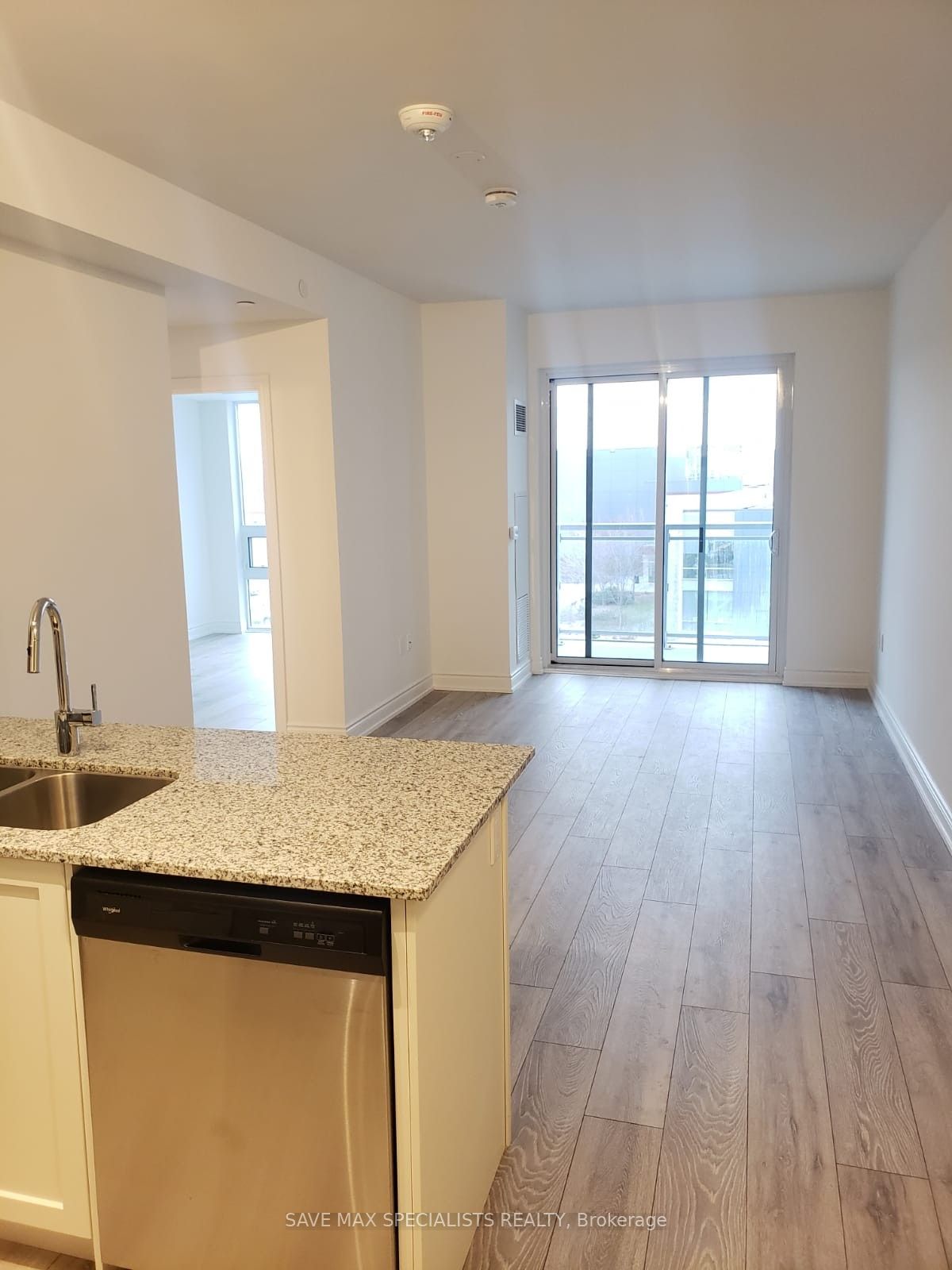 Unit 401 - 1050 Main Street, Milton 4