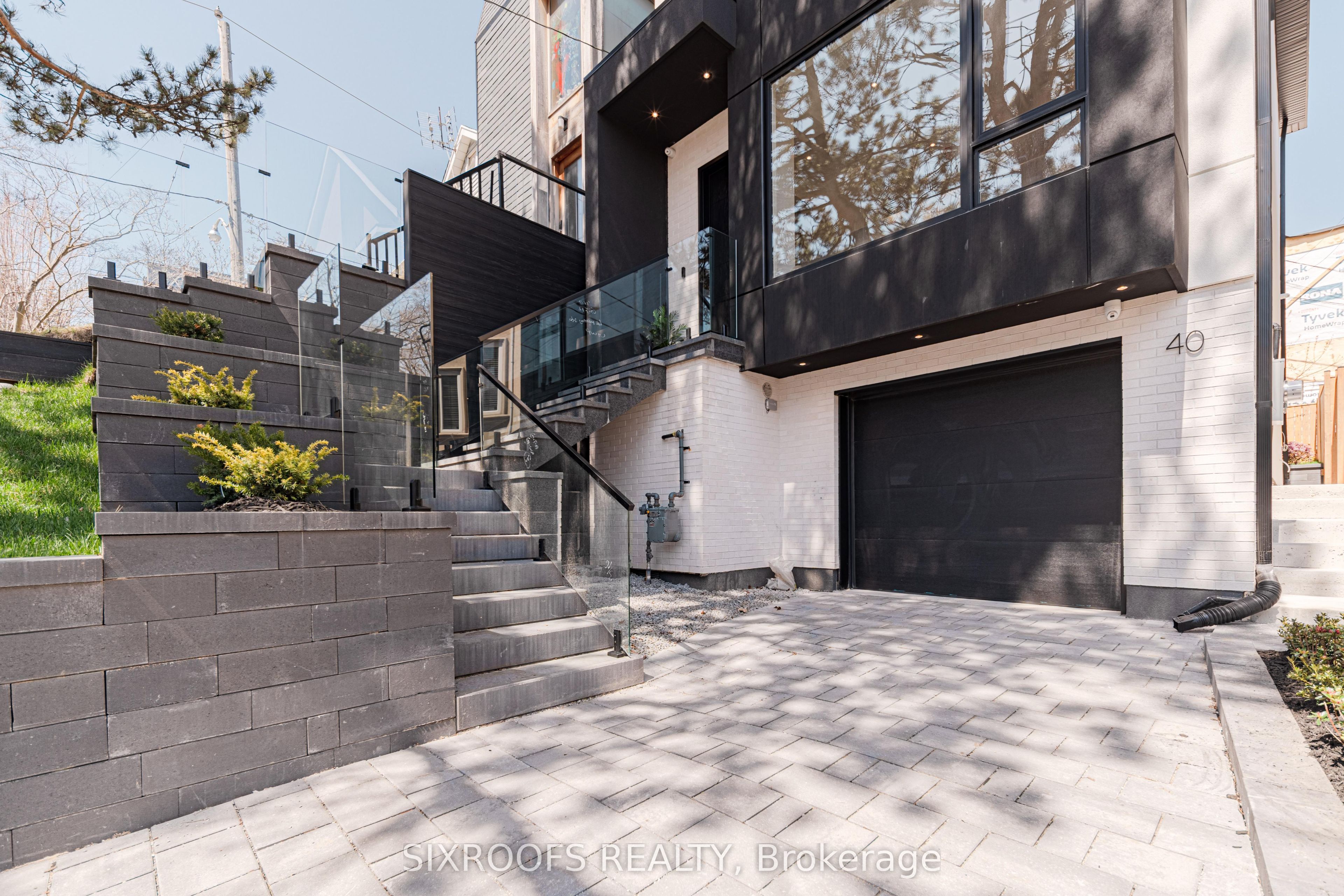 Unit Upper - 40 Morningside Avenue, Toronto 2