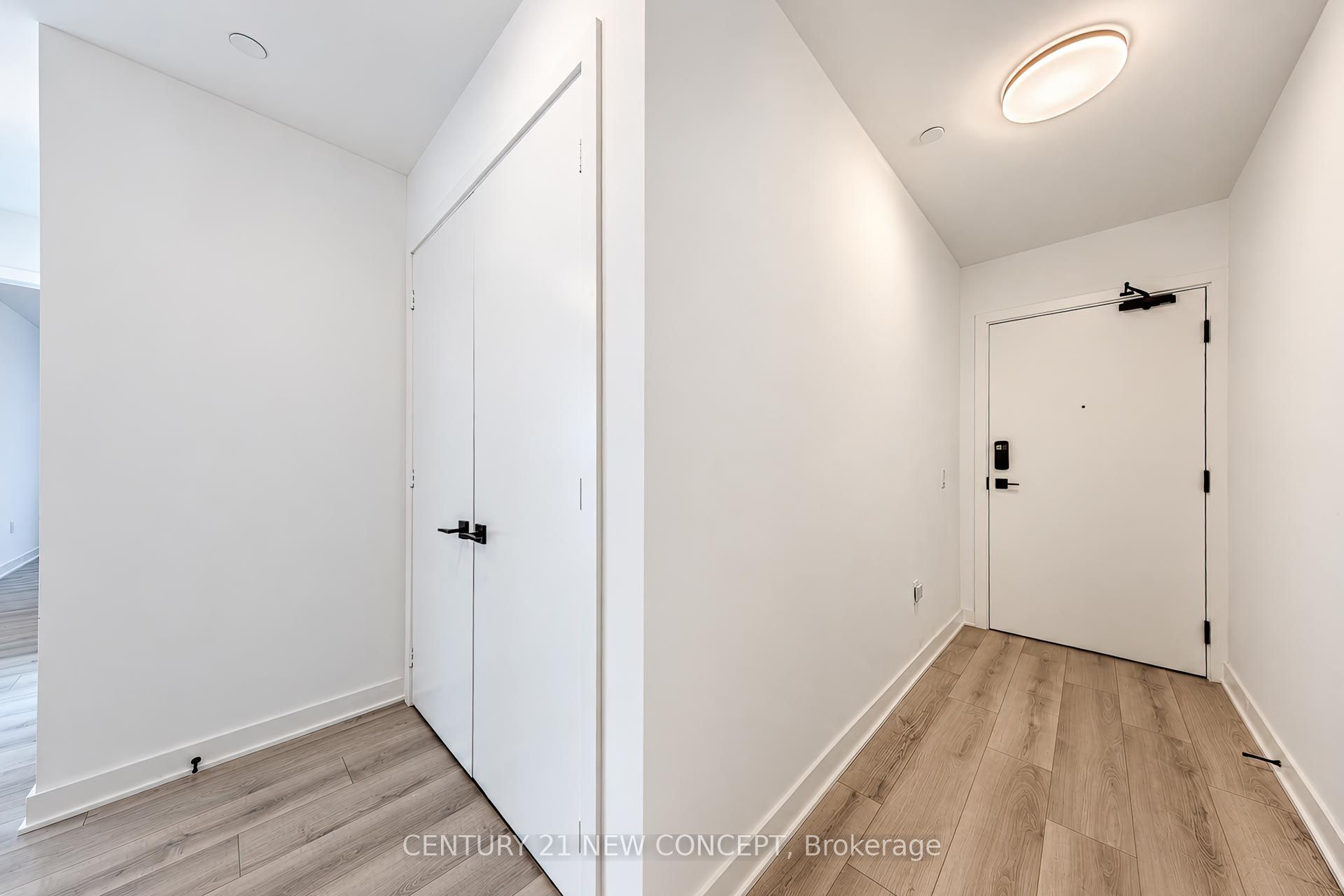 Unit 707 - 1185 Dupont Street SW, Toronto 5