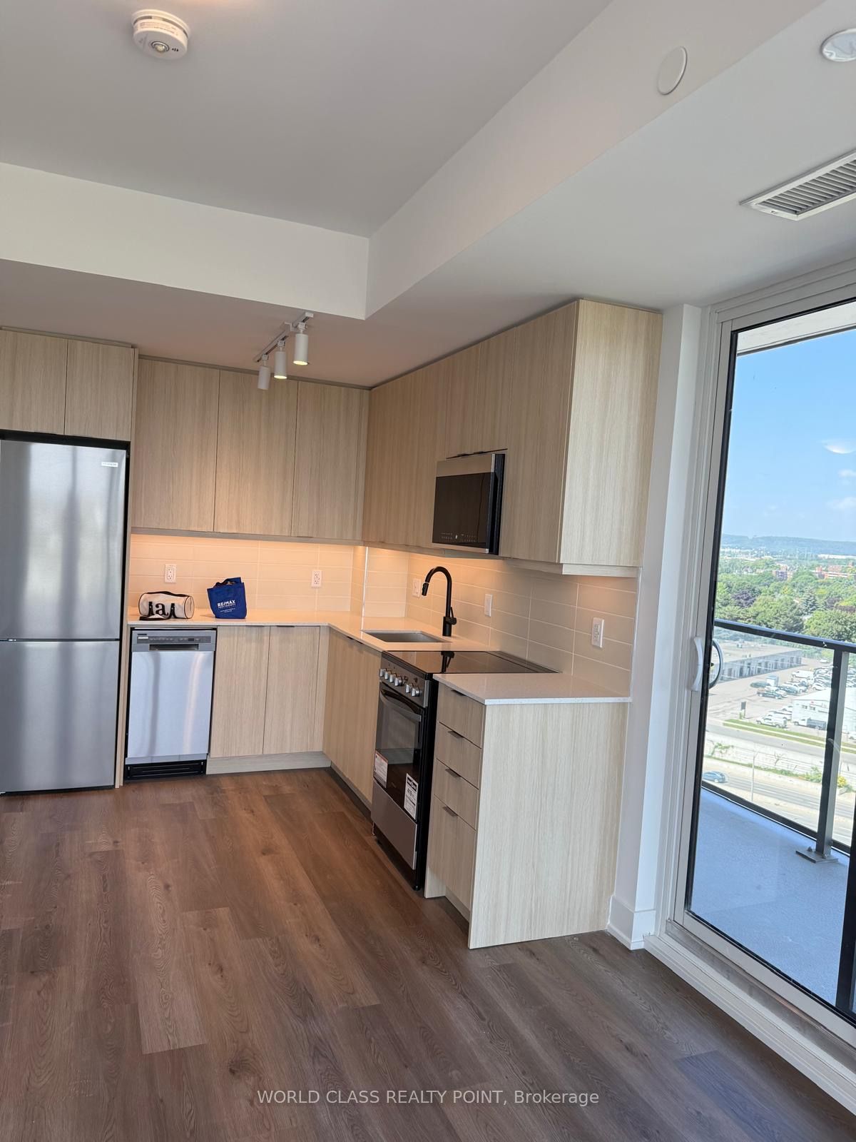 Unit 1210B - 125 Nipissing Road, Milton 3