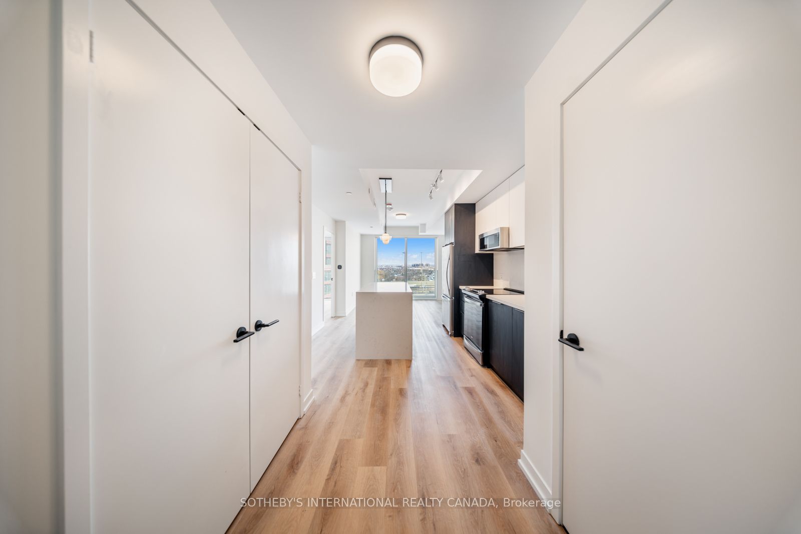 Unit 1701 - 5 York Garden Way, North York 3
