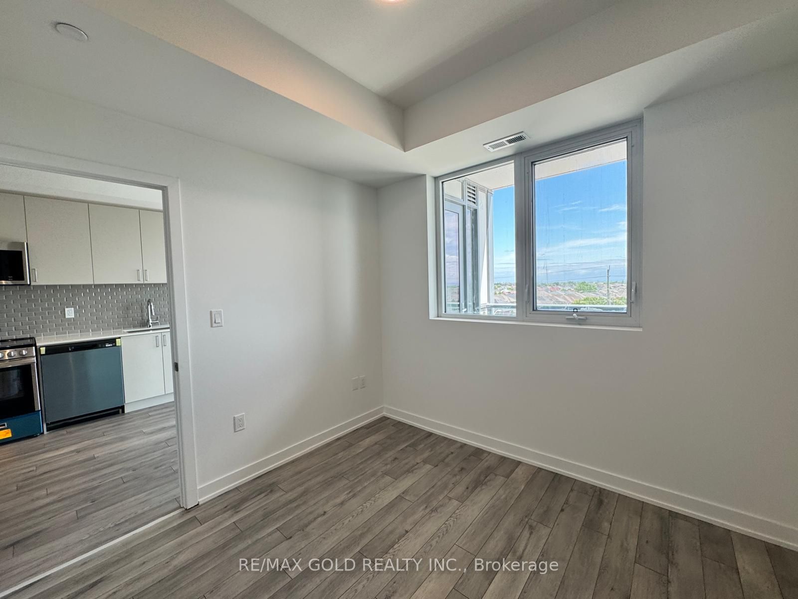 Unit 622 - 1005 Dundas Street E, Oakville 3