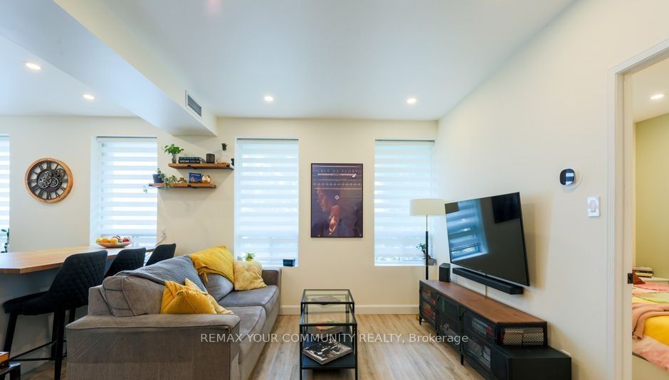Unit 405 - 2874 Keele Street, North York 4