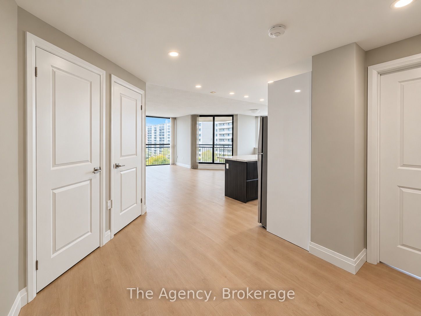 Unit 810 - 2200 Sherobee Road, Mississauga 2