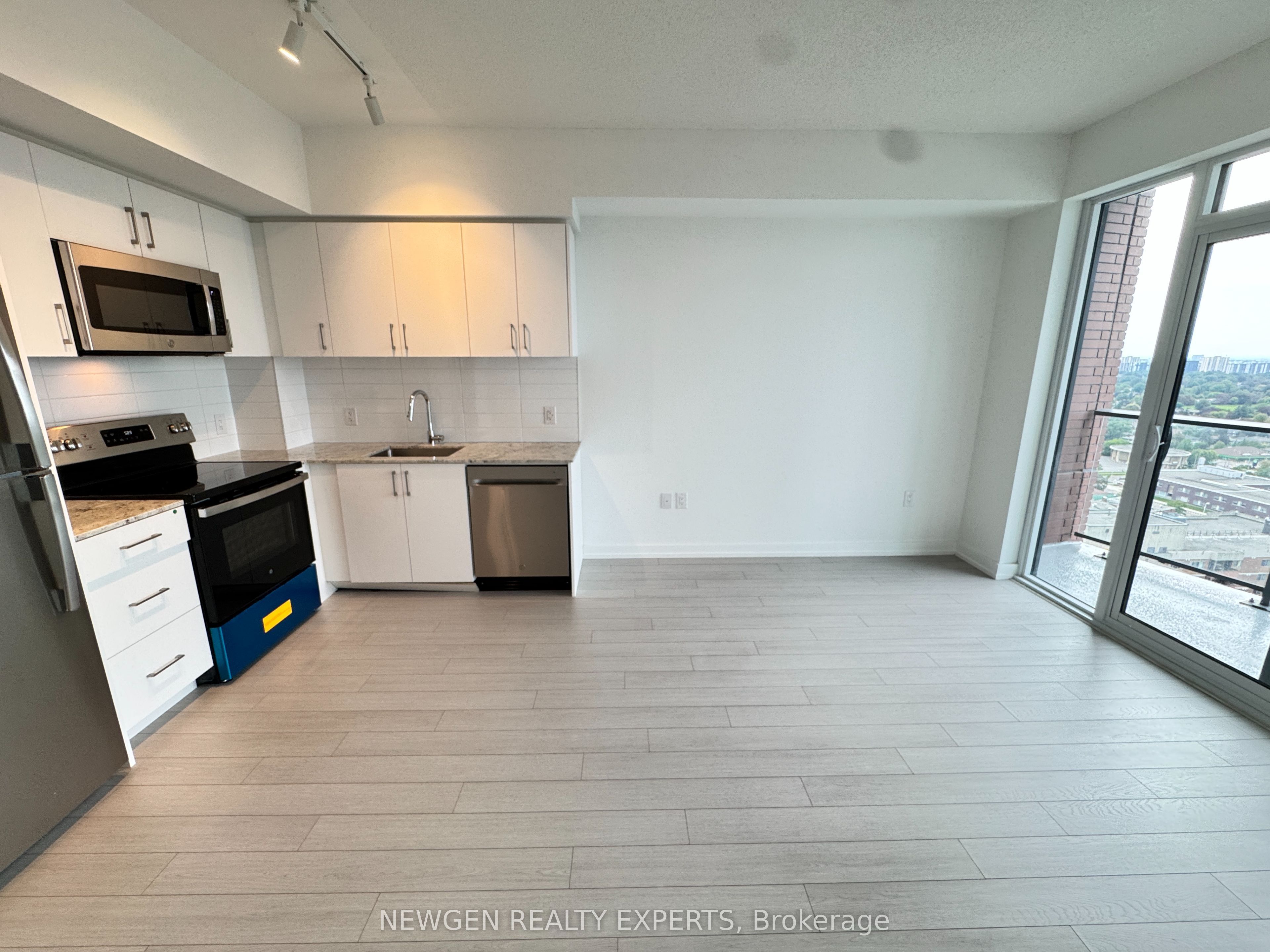 Unit 2103 - 4010 Eglinton Avenue W, Etobicoke 2