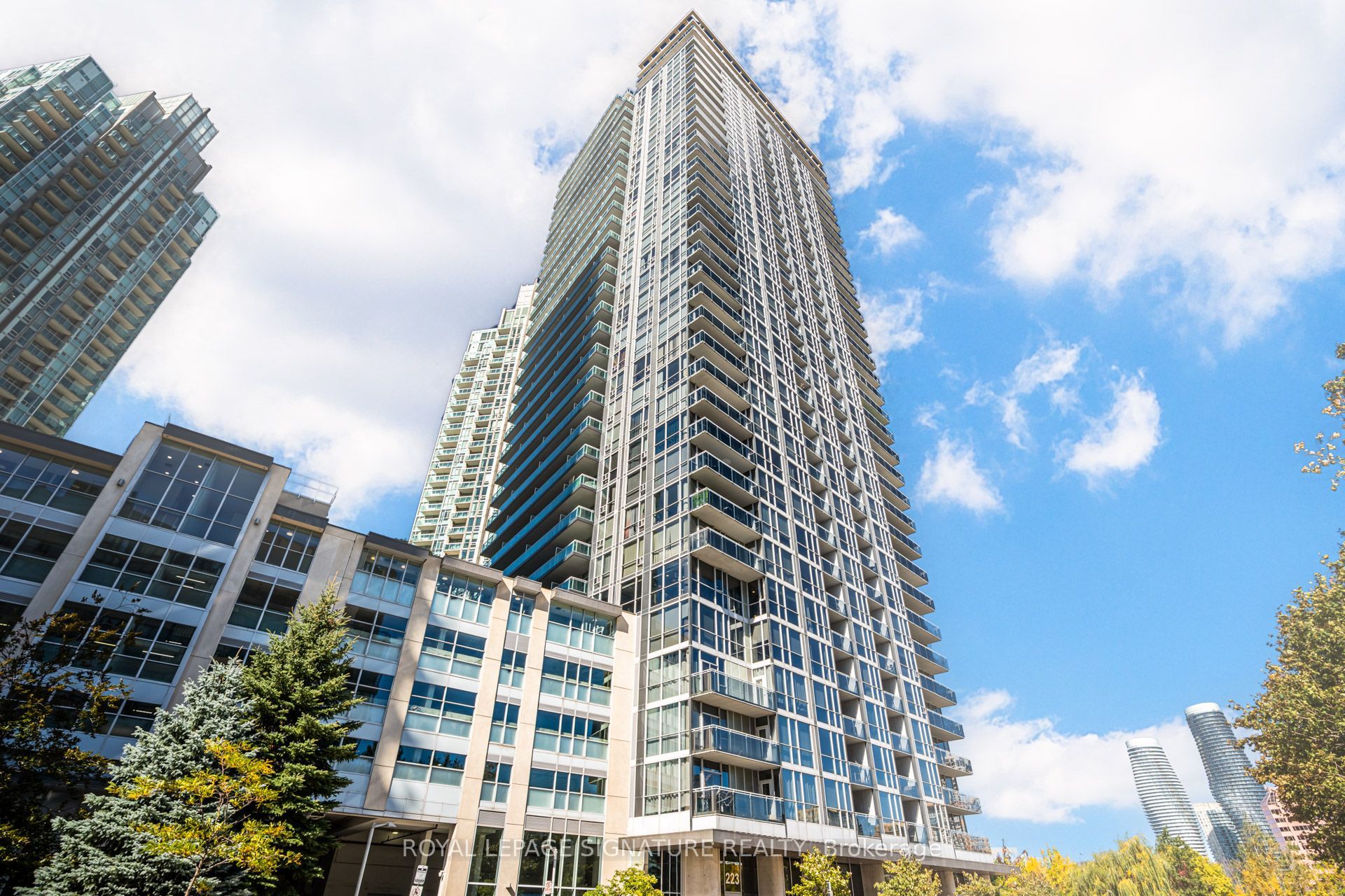 Unit 1611 - 223 Webb Drive, Mississauga 5