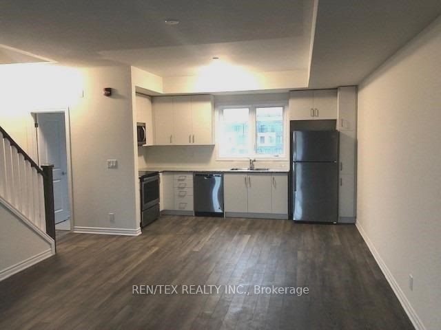 Unit 3 - 3580 Lakeshore Boulevard W, Etobicoke 5