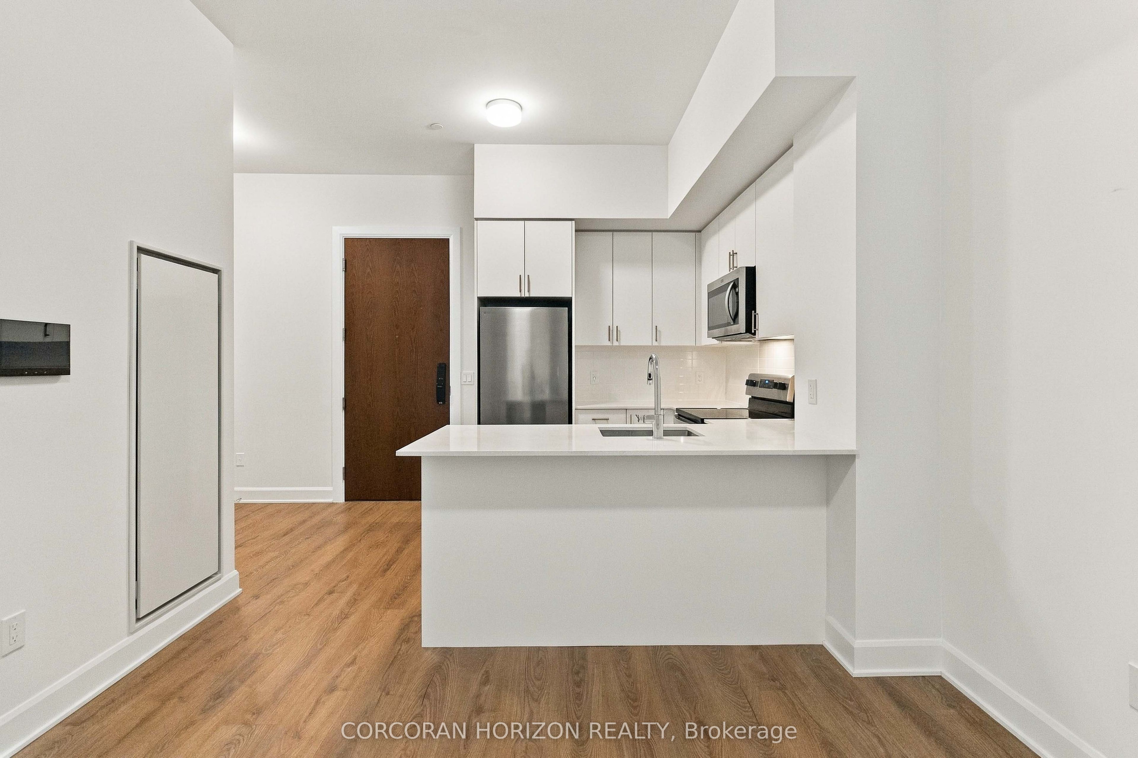 Unit 110 - 3240 William Coltson Avenue, Oakville 2