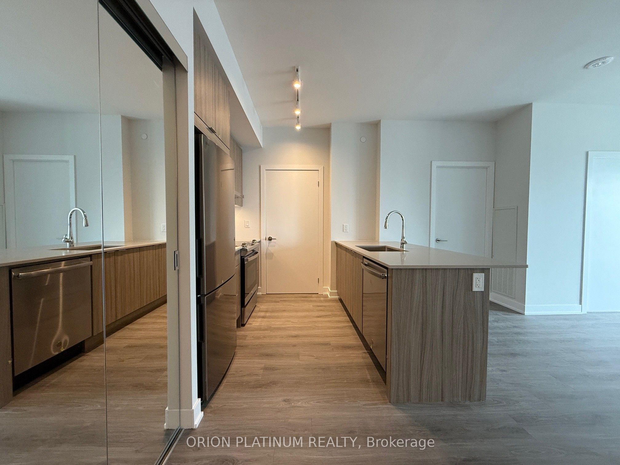 Unit 1201 - 430 Square One Drive, Mississauga 2