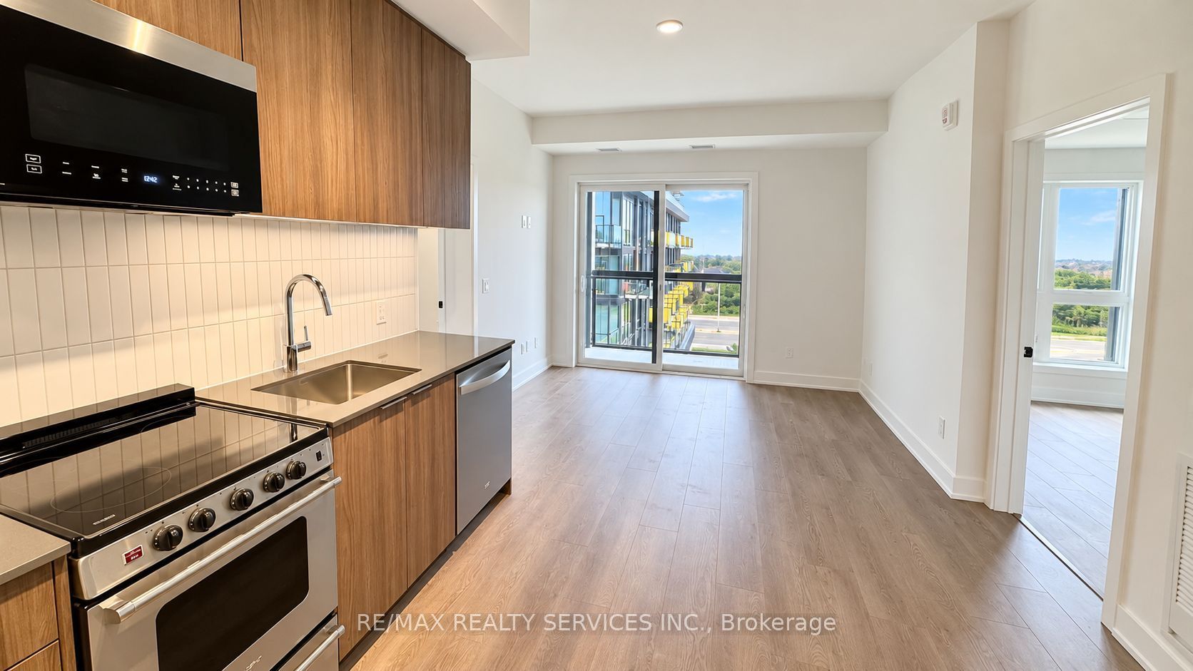 Unit 615 - 3008 William Cutmore Boulevard, Oakville 3