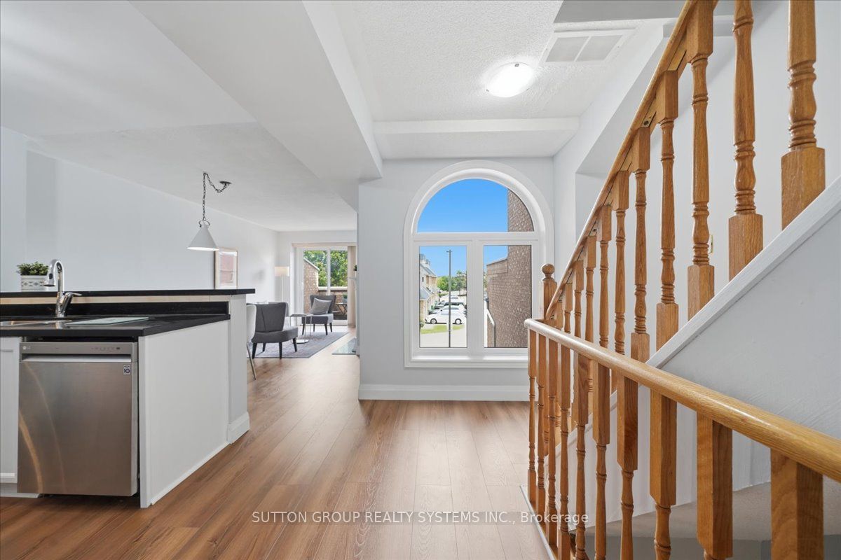 Unit 255 - 60 Barondale Drive, Mississauga 2