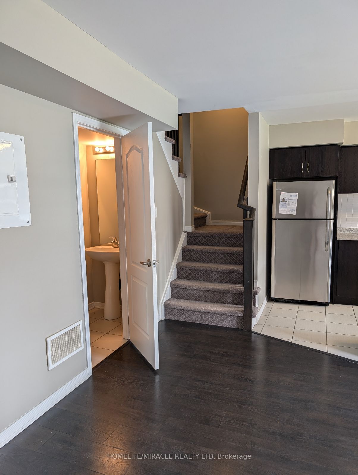 Unit 69 - 2441 Greenwich Drive, Oakville 5