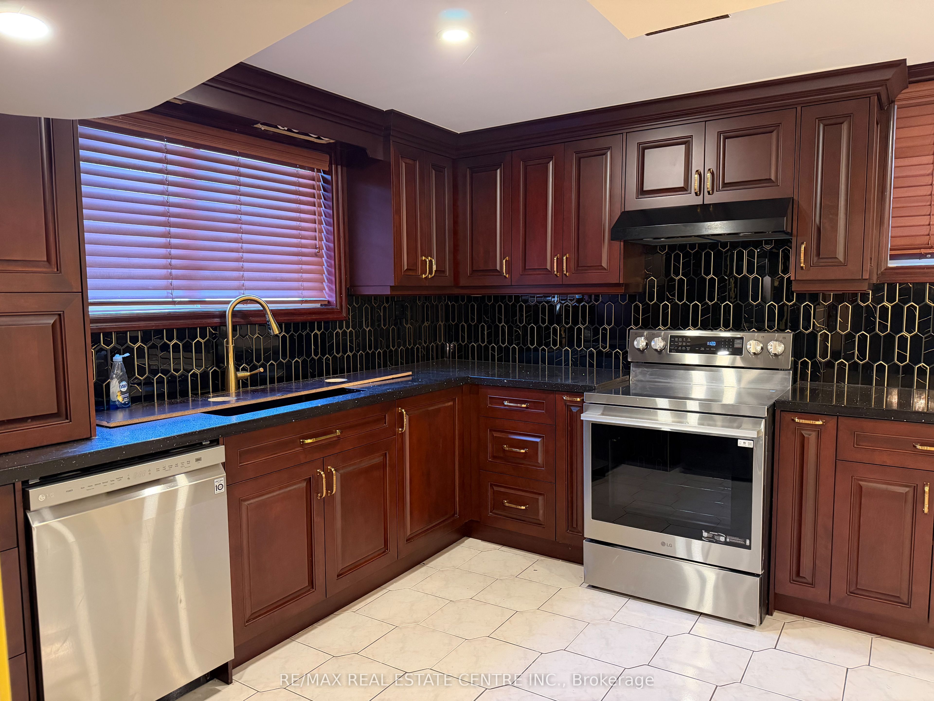 4175 Starlight Crescent, Mississauga 5