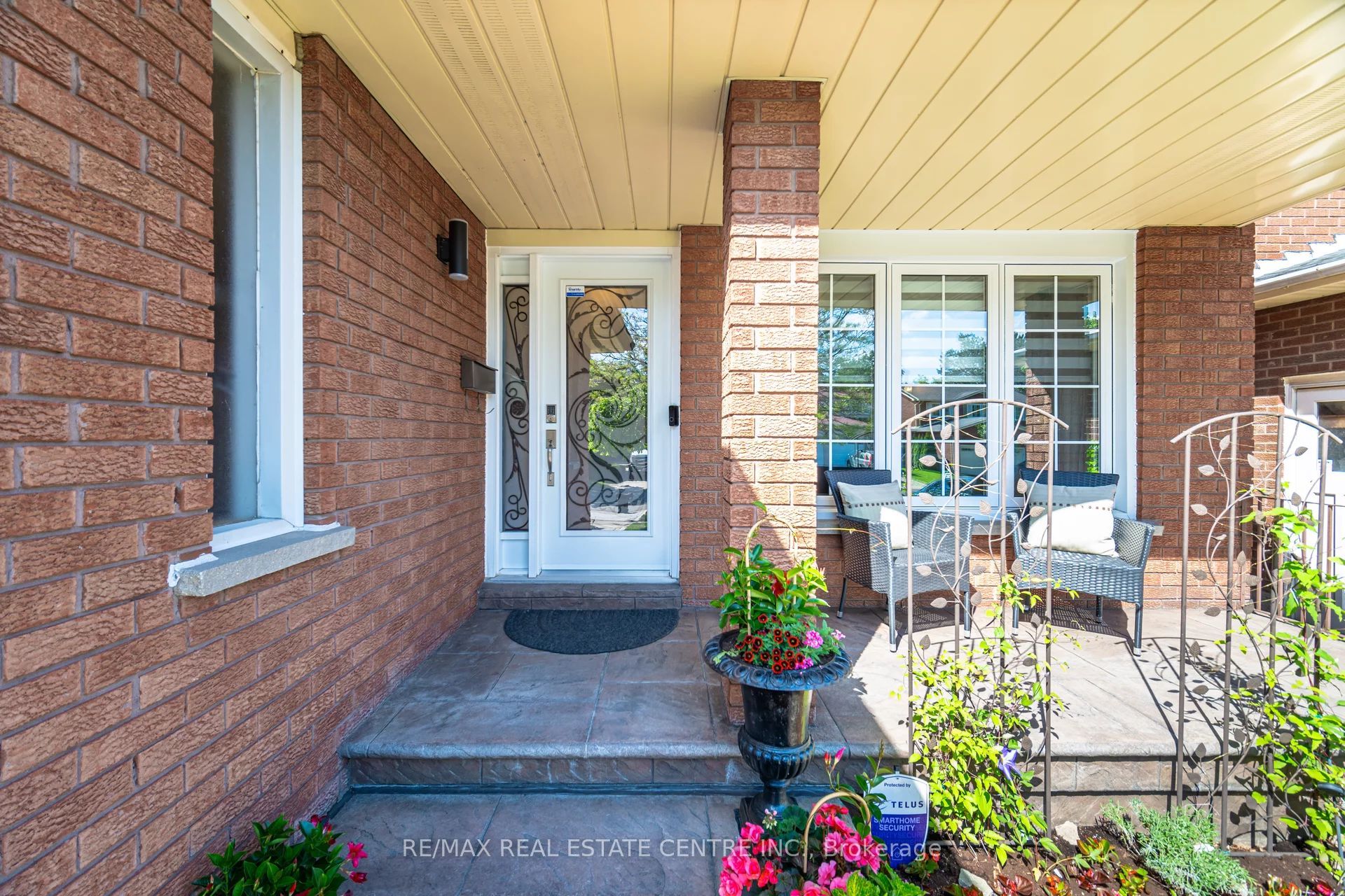 4239 Wakefield Cres, Mississauga, Ontario L5C4M2 Listing History HouseSigma