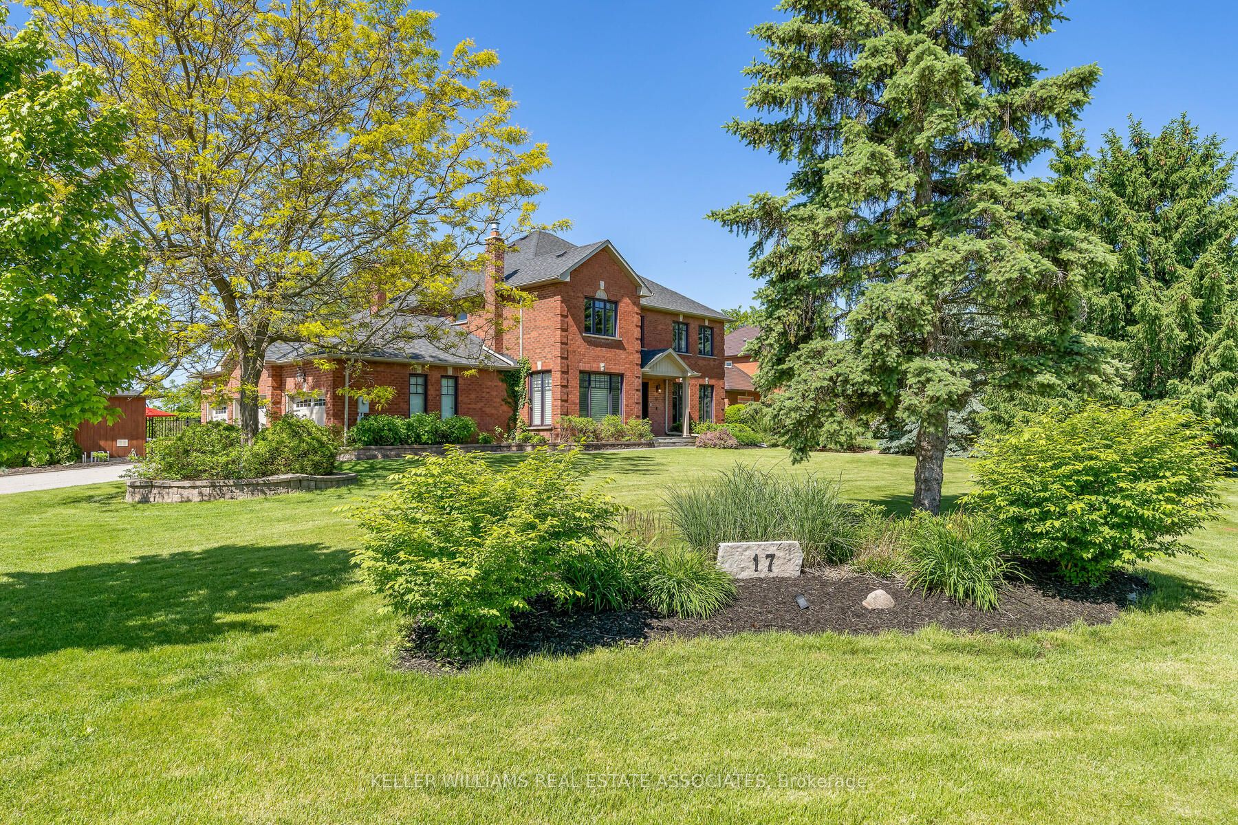 17 Oak Ridge Dr, Halton Hills, Ontario L7G5G6 For Sale HouseSigma