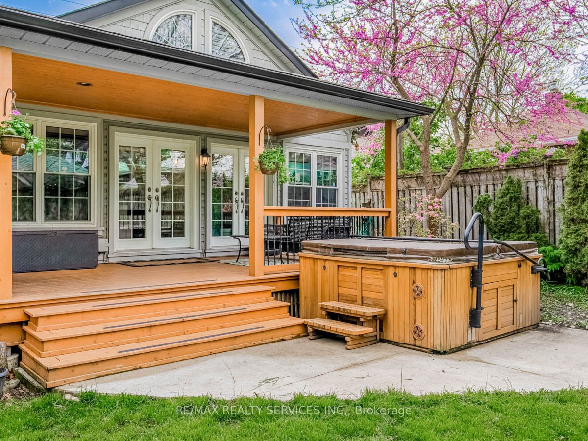 26 Harold St, Brampton, Ontario L6Y1E1 For Sale HouseSigma