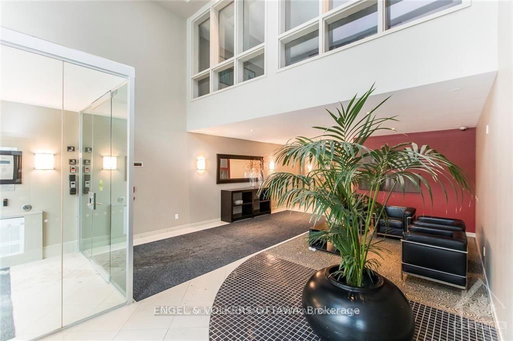 Unit 1005 - 138 SOMERSET Street W, Ottawa 4
