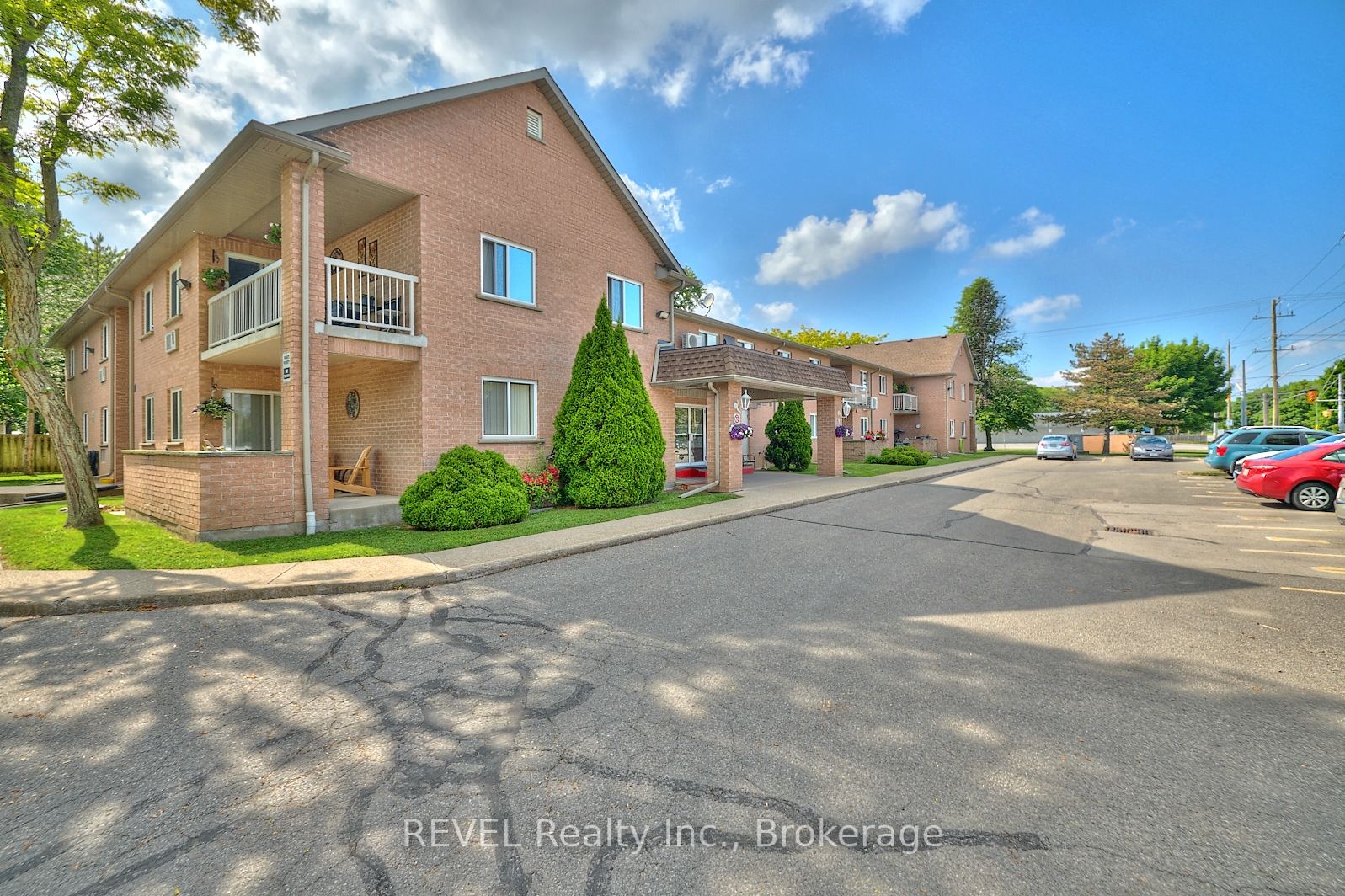 Unit 19 - 117 WILLSON Road, Welland 3