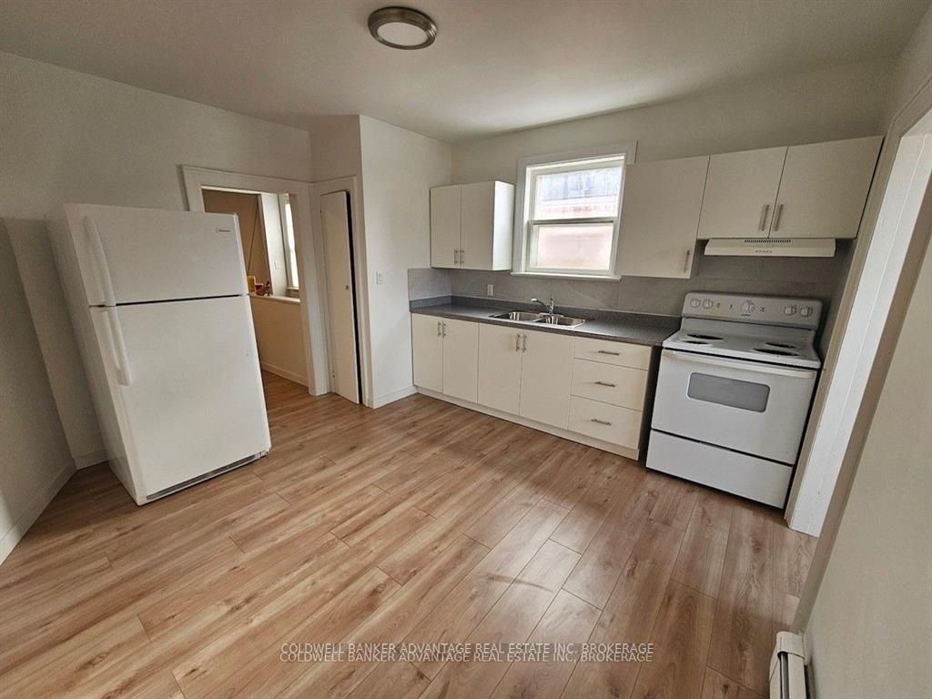 Unit upper - 832 KING Street, Port Colborne 4