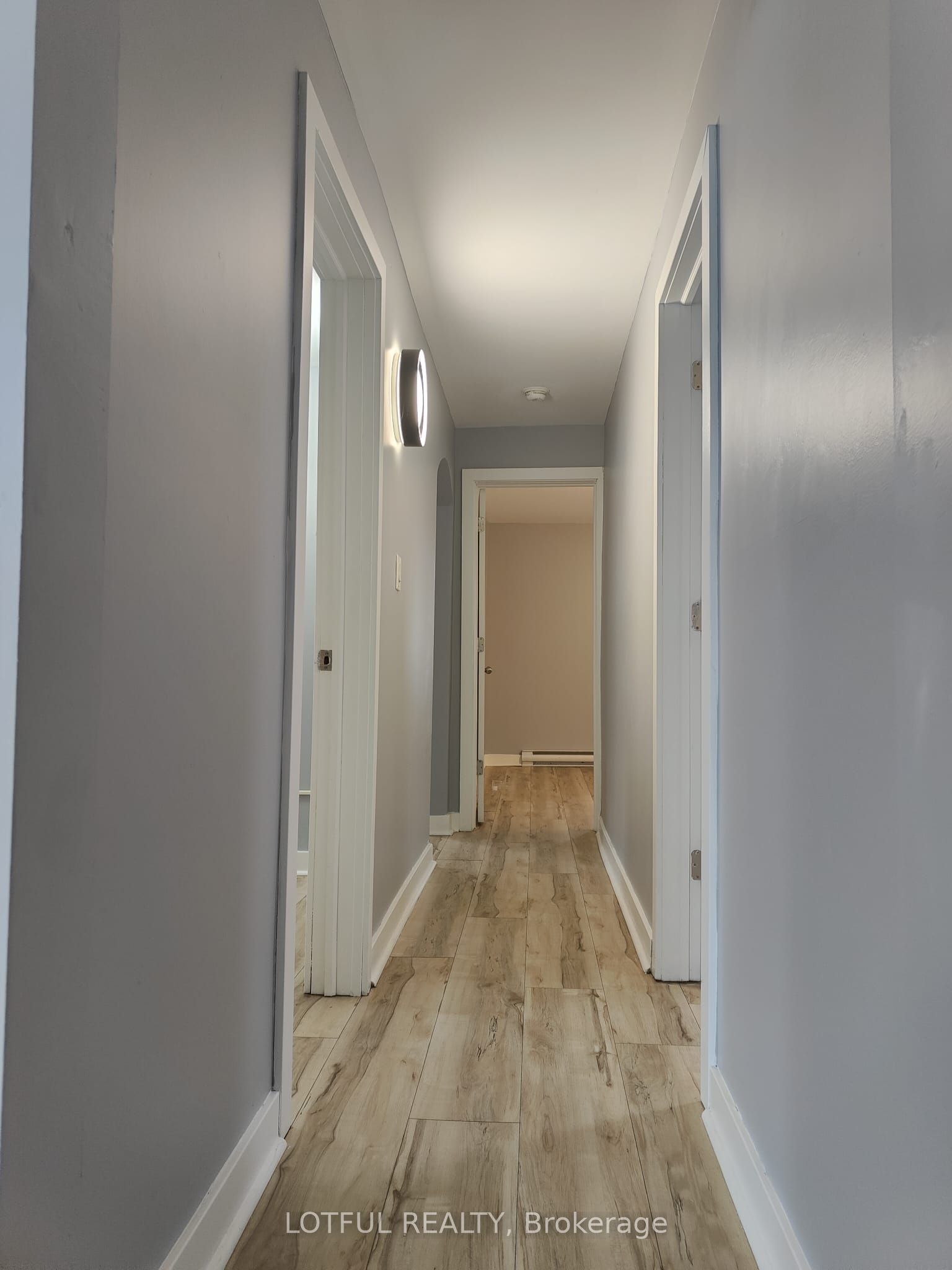 Unit 2 - 17 Main Street W, Elizabethtown-Kitley 4