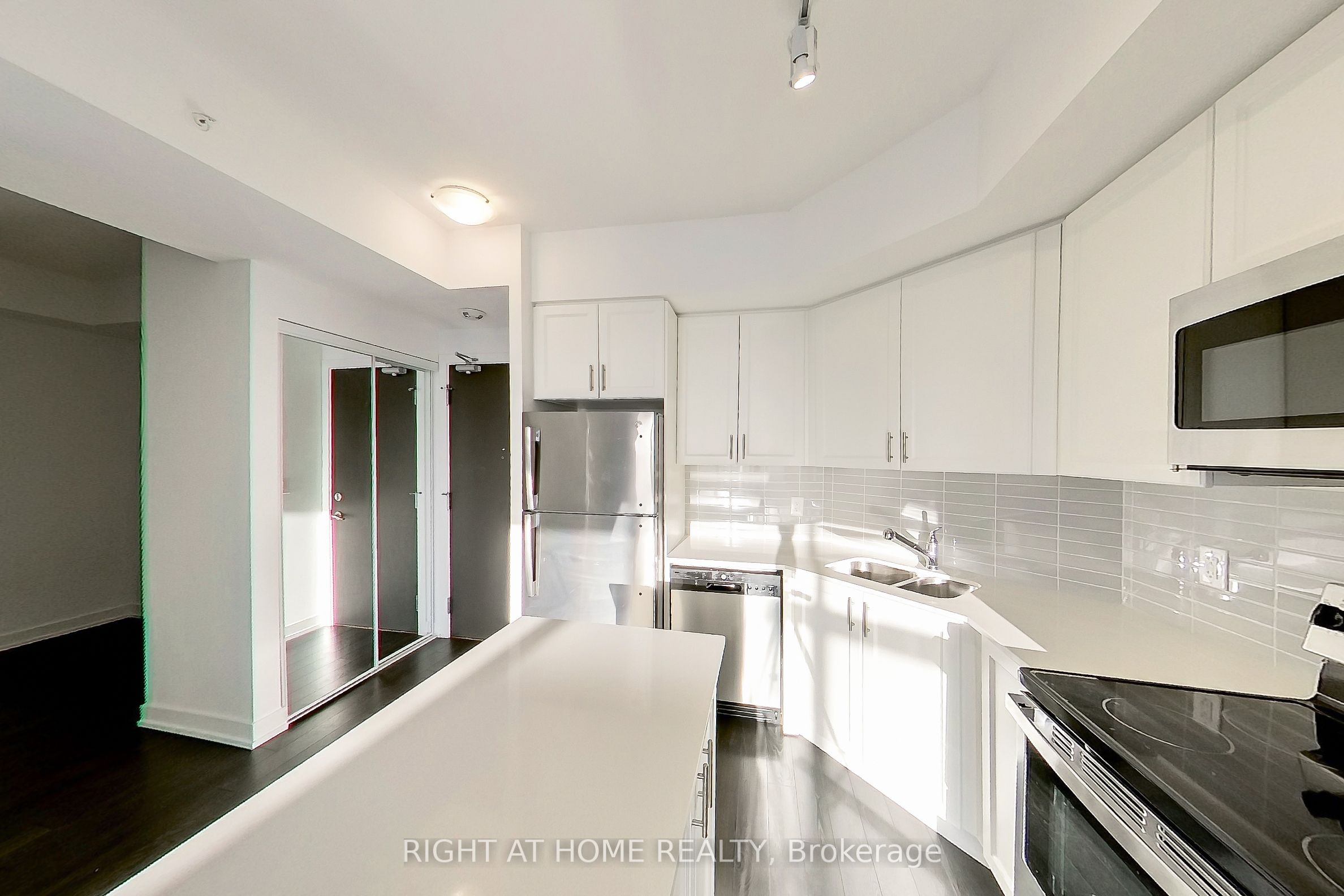 Unit 1003 - 550 North Service Road, Grimsby 5