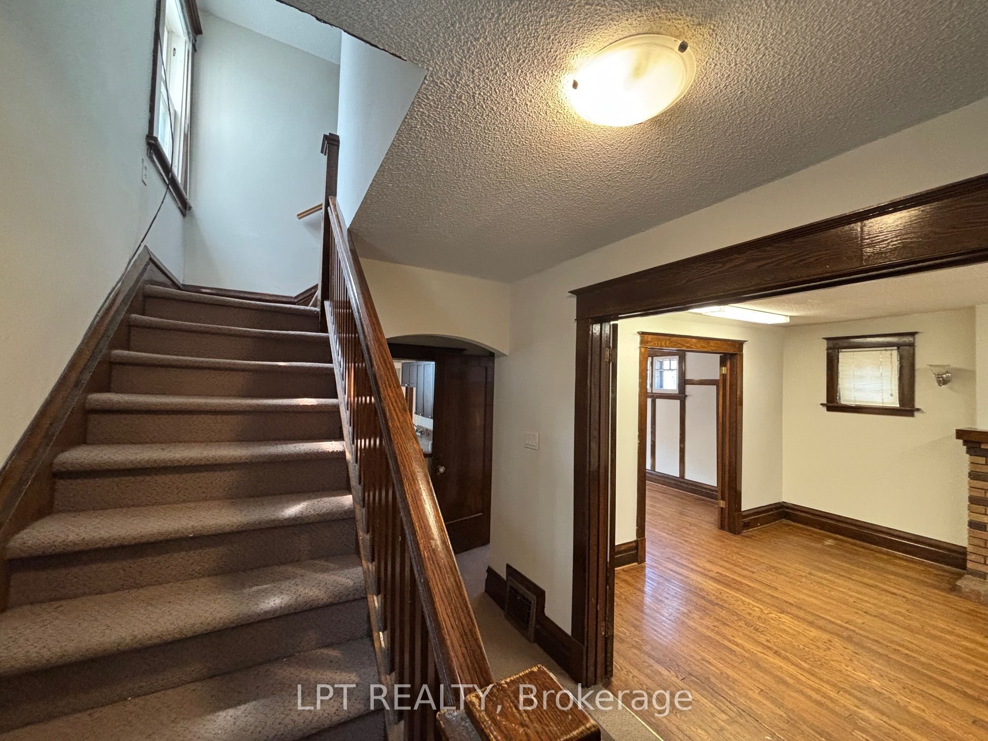 322 Waverley Street, Ottawa 4