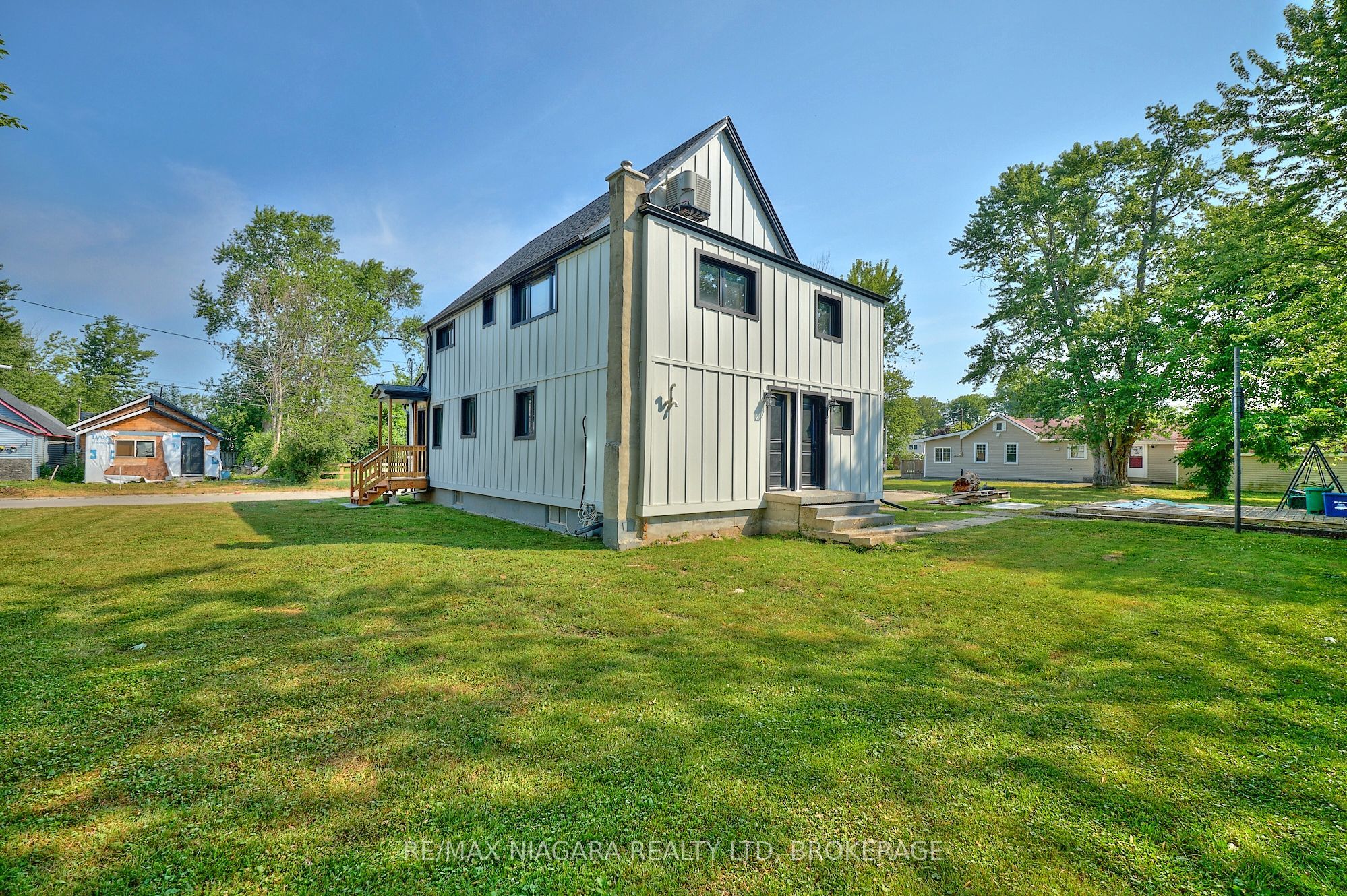 Unit Lower - 19 Maccabee Avenue, Fort Erie 4