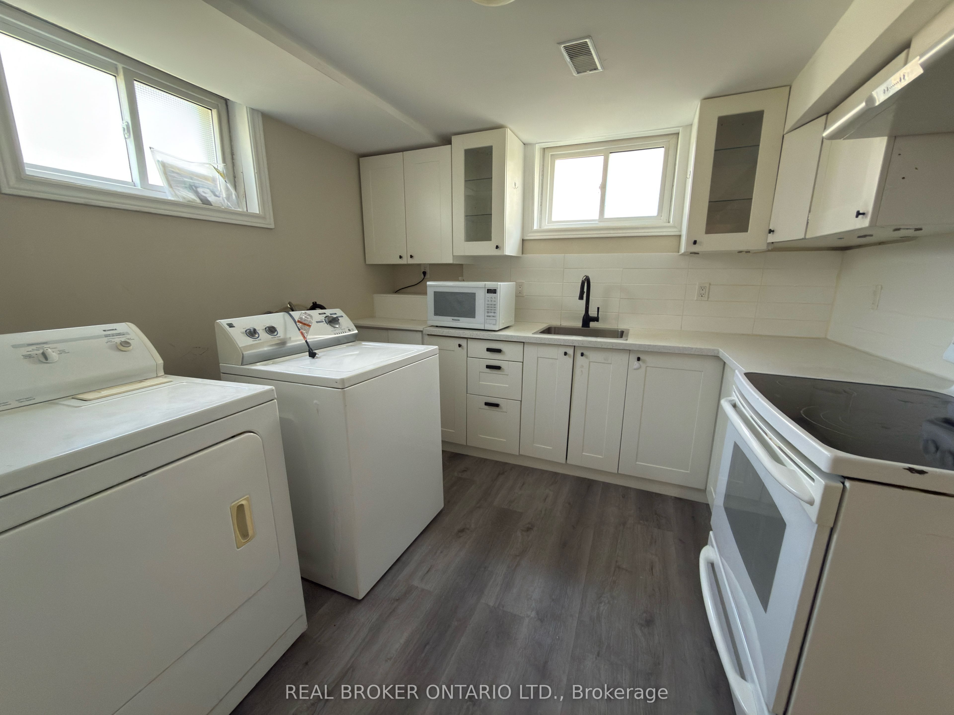 Unit Lower - 311 WALLACE Avenue S, Welland 3