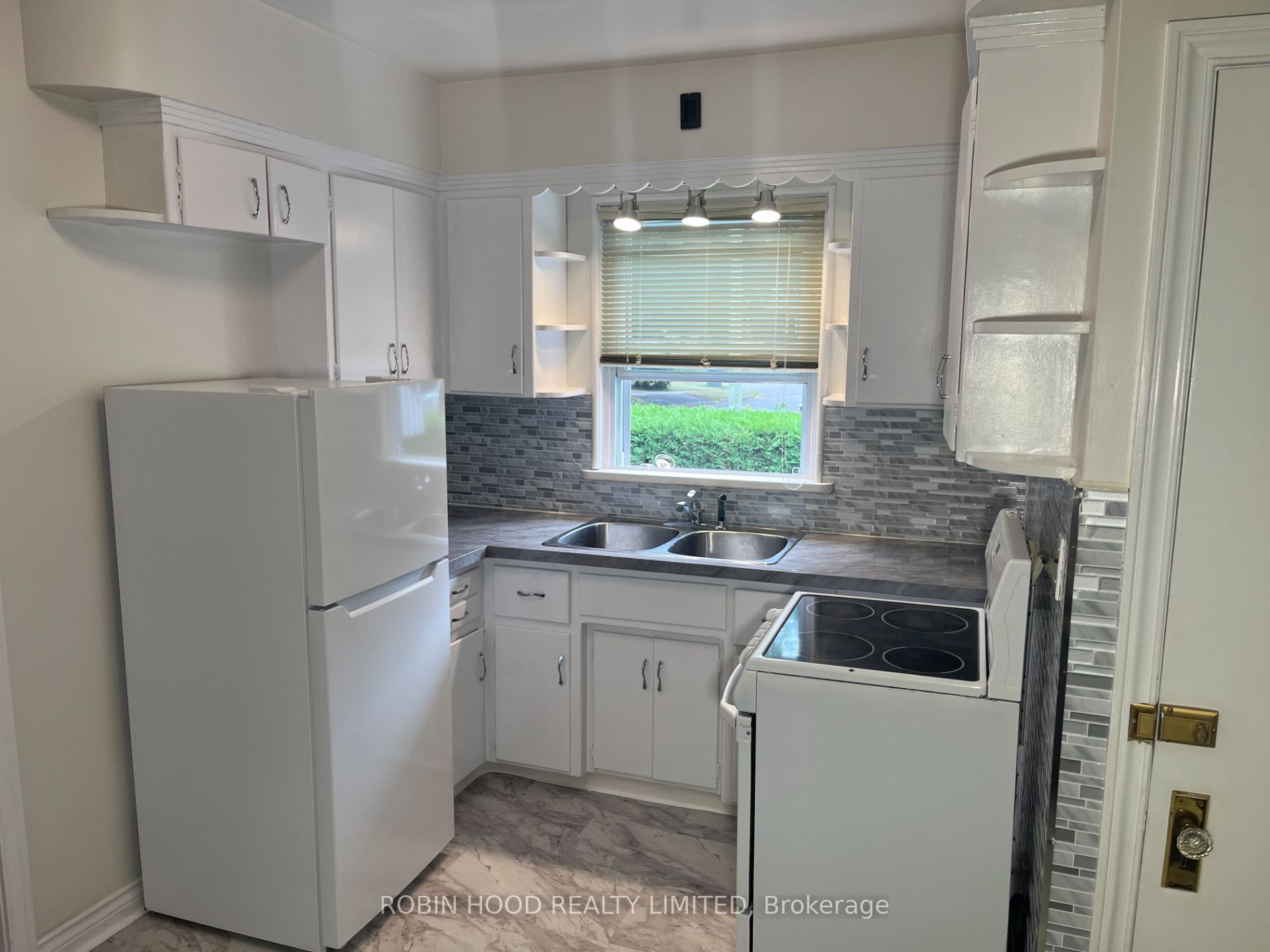 Unit 1 - 6 Kingsway Crescent, Out Of Area 3