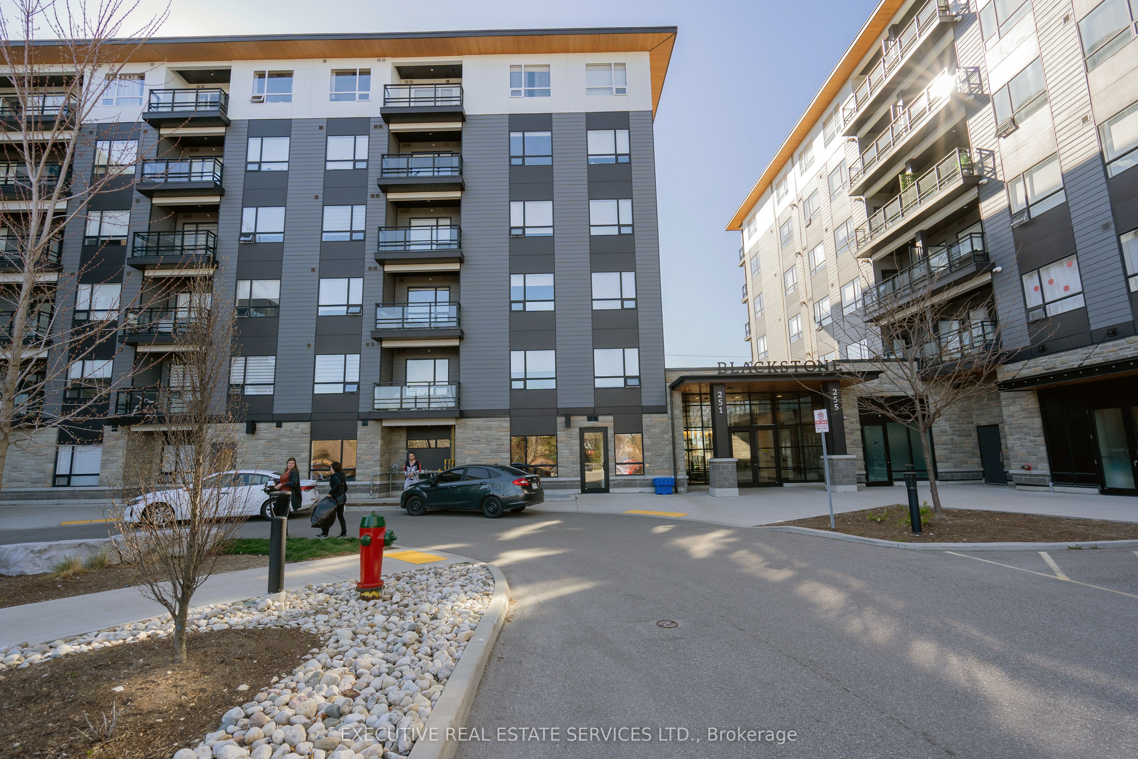 Unit 322 - 251 Northfield Drive E, Waterloo 5
