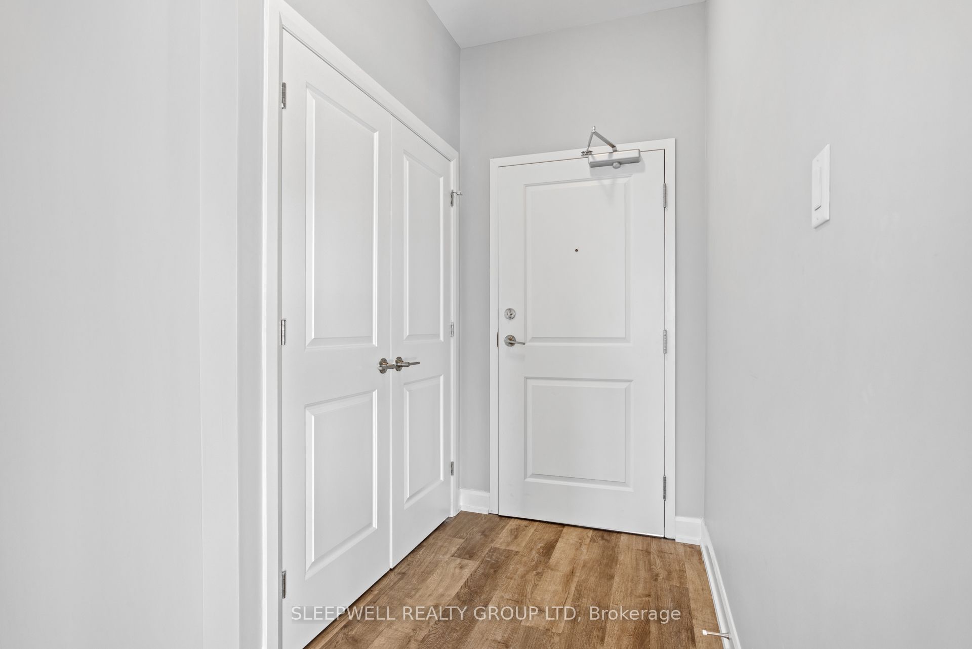 Unit 305 - 979 North Russell Road, Russell 3