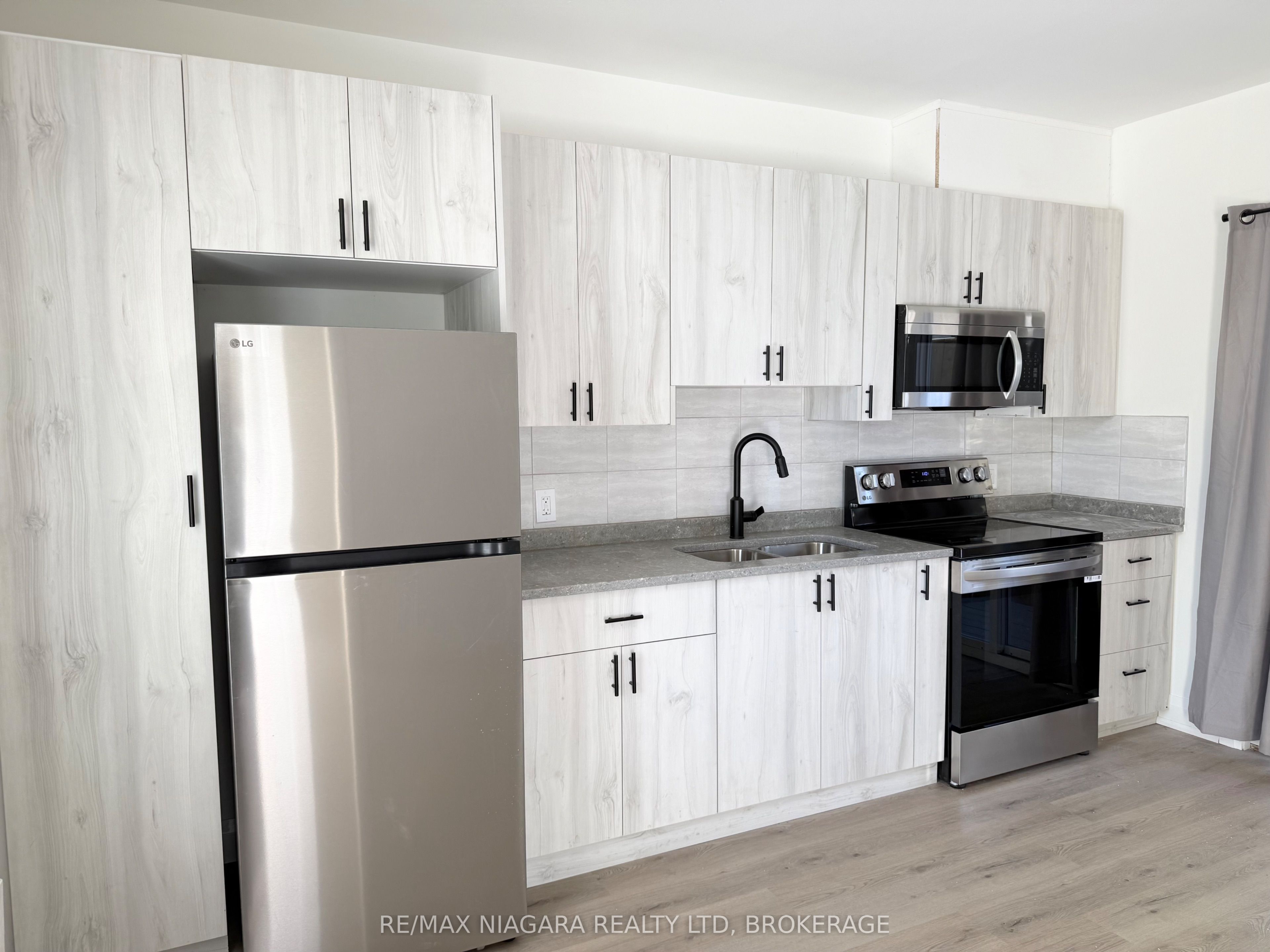 Unit Unit 2 - 4711 RIVER Road, Niagara Falls 4