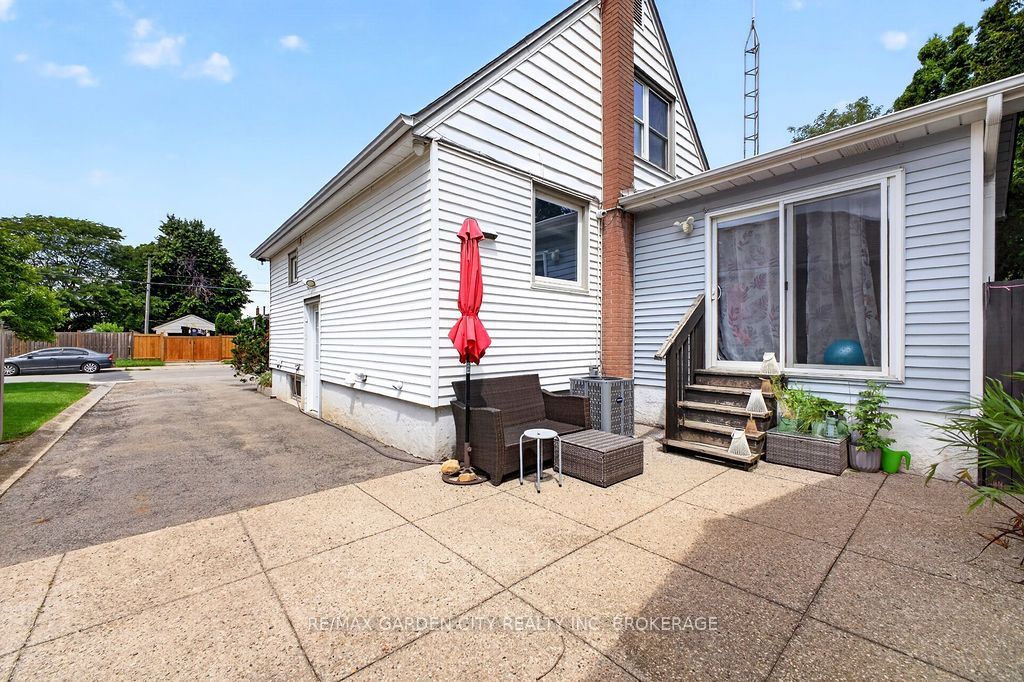 Unit Lower - 191 East 43rd Street, Hamilton 5