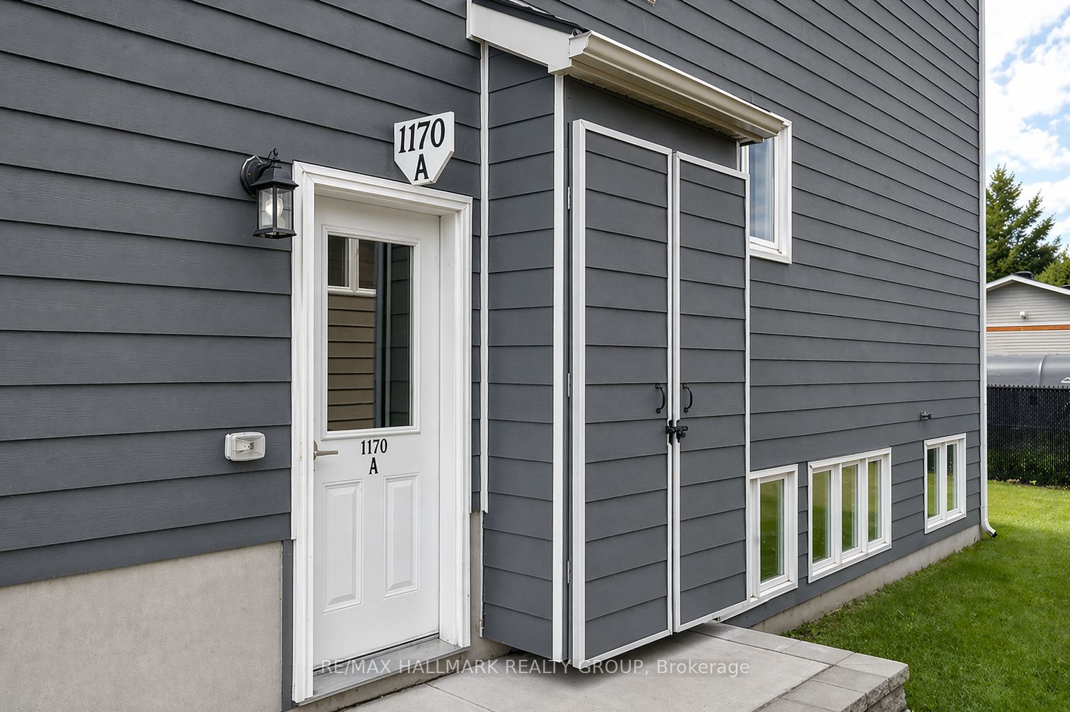 Unit A - 1170 South Russell Road, Russell 1