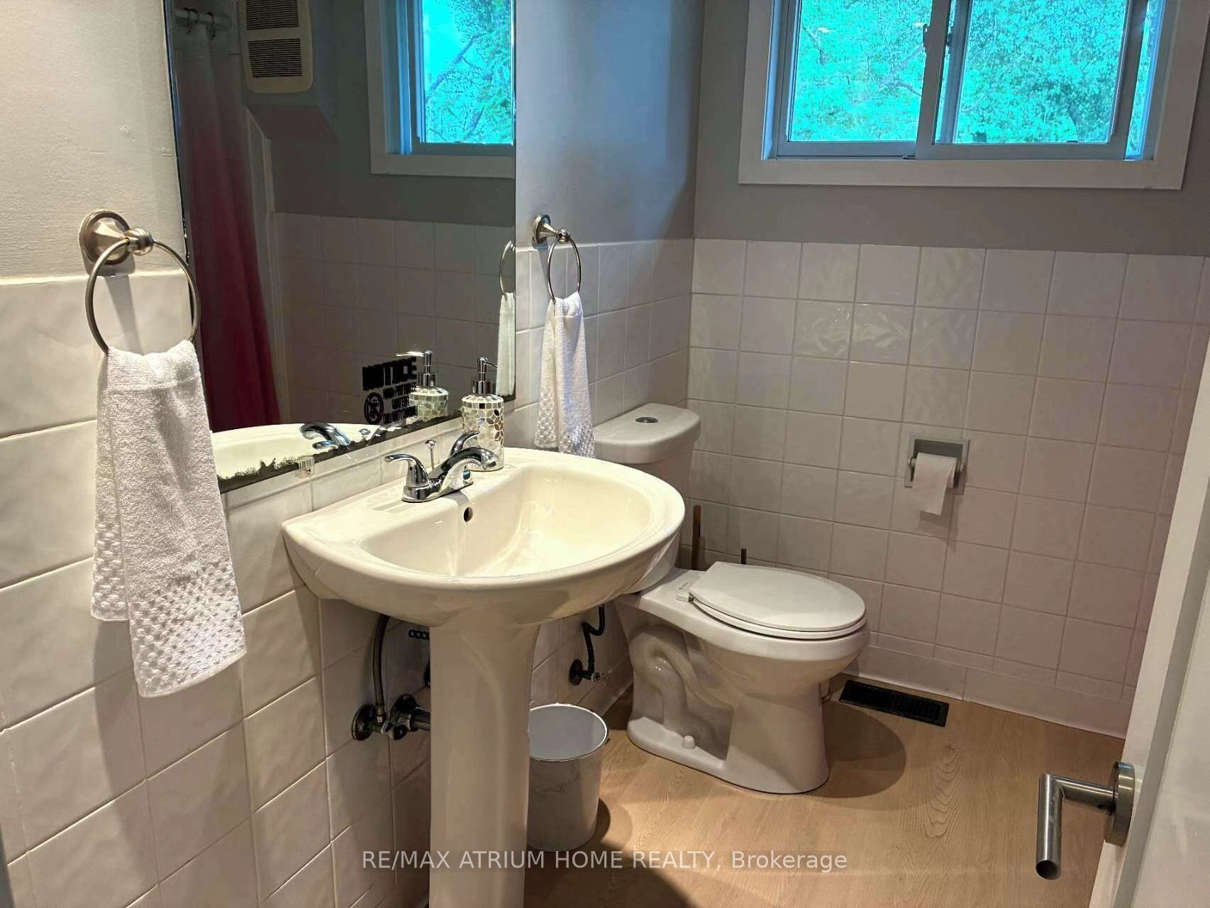 Unit 1 - 5430 Prince Edward County Road, Prince Edward County 5