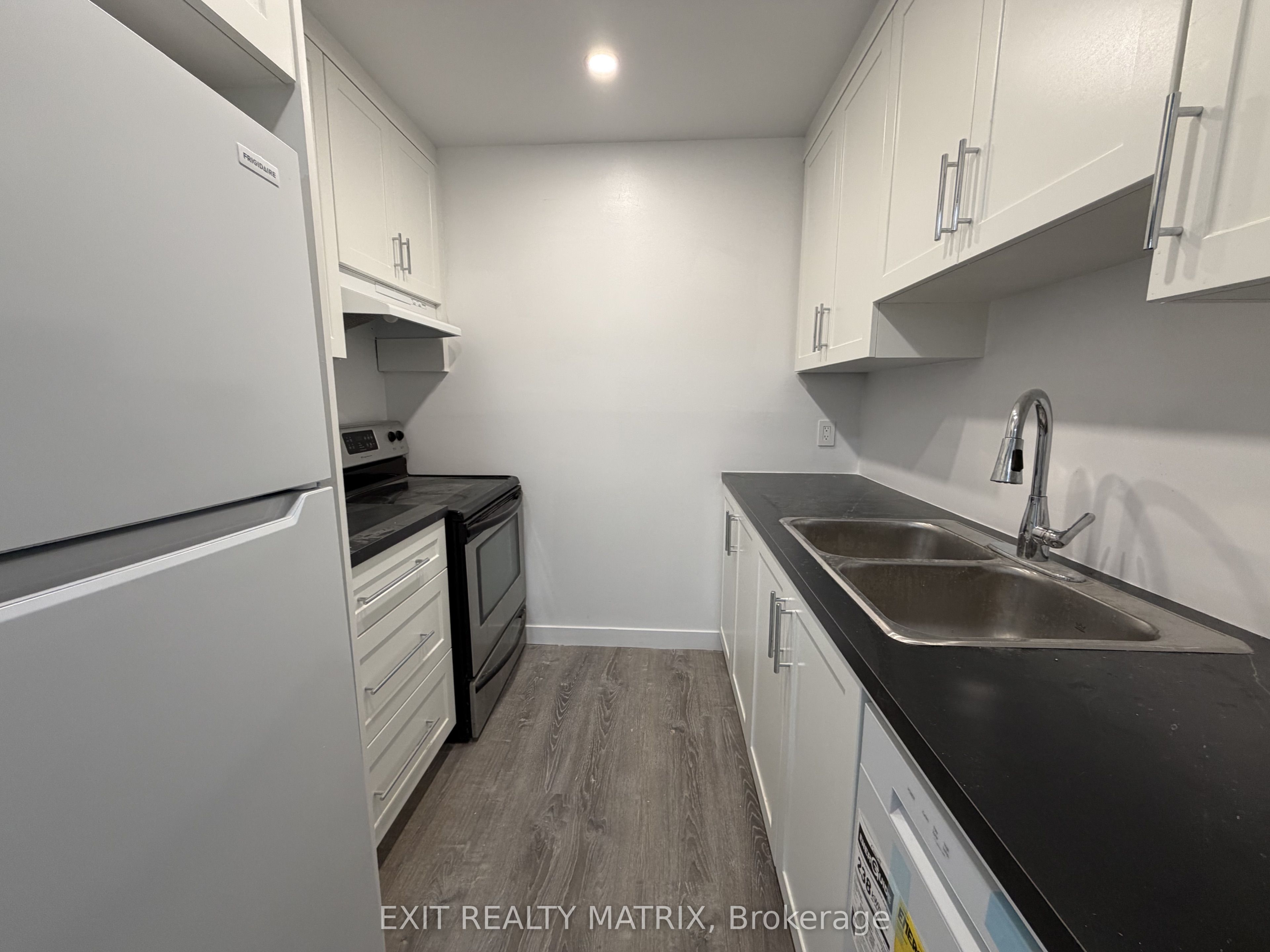 Unit 50 - 2610 Draper Avenue, Ottawa 4