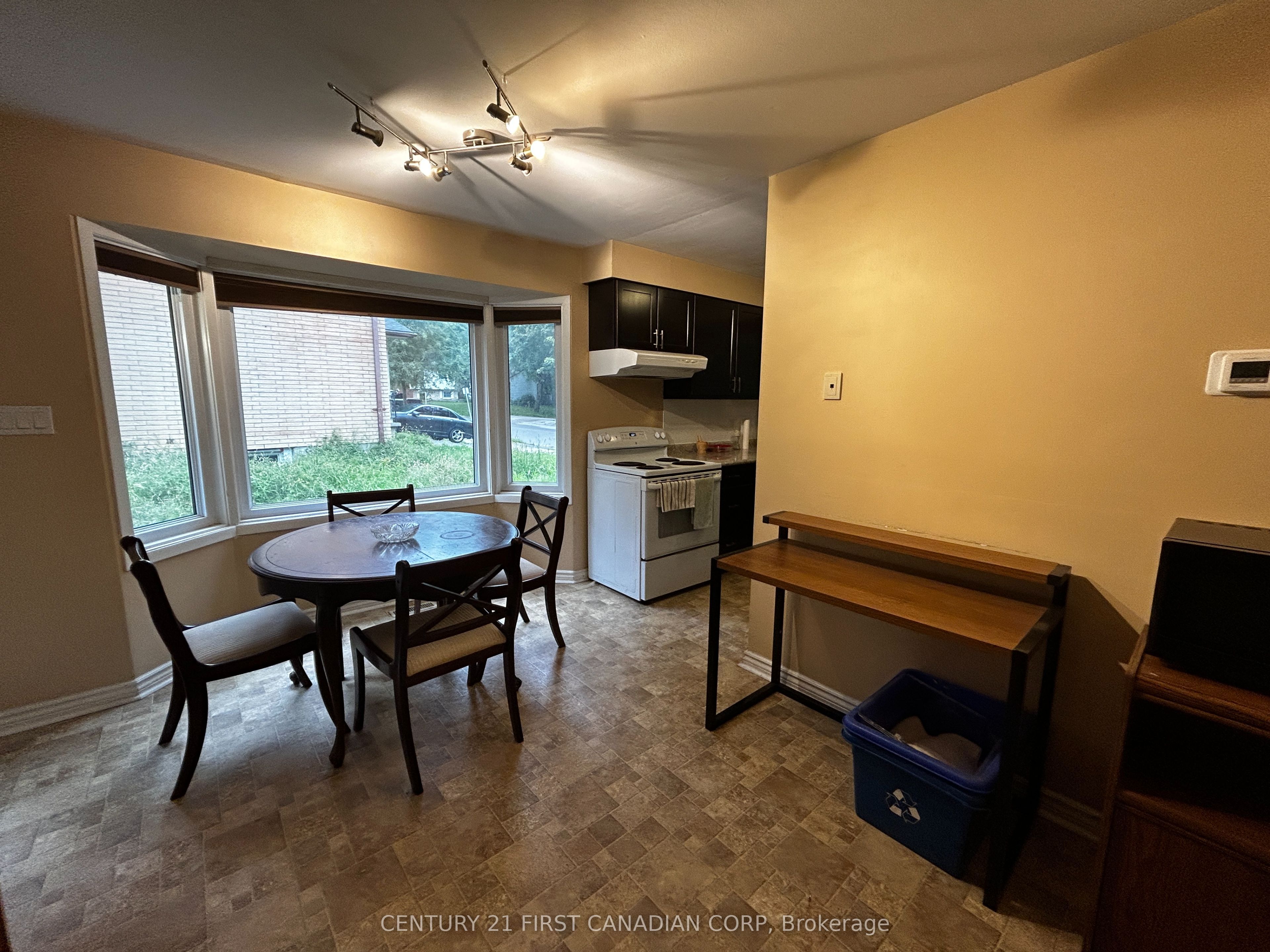 Unit Room 1 - 460 Castlegrove Boulevard, London 4