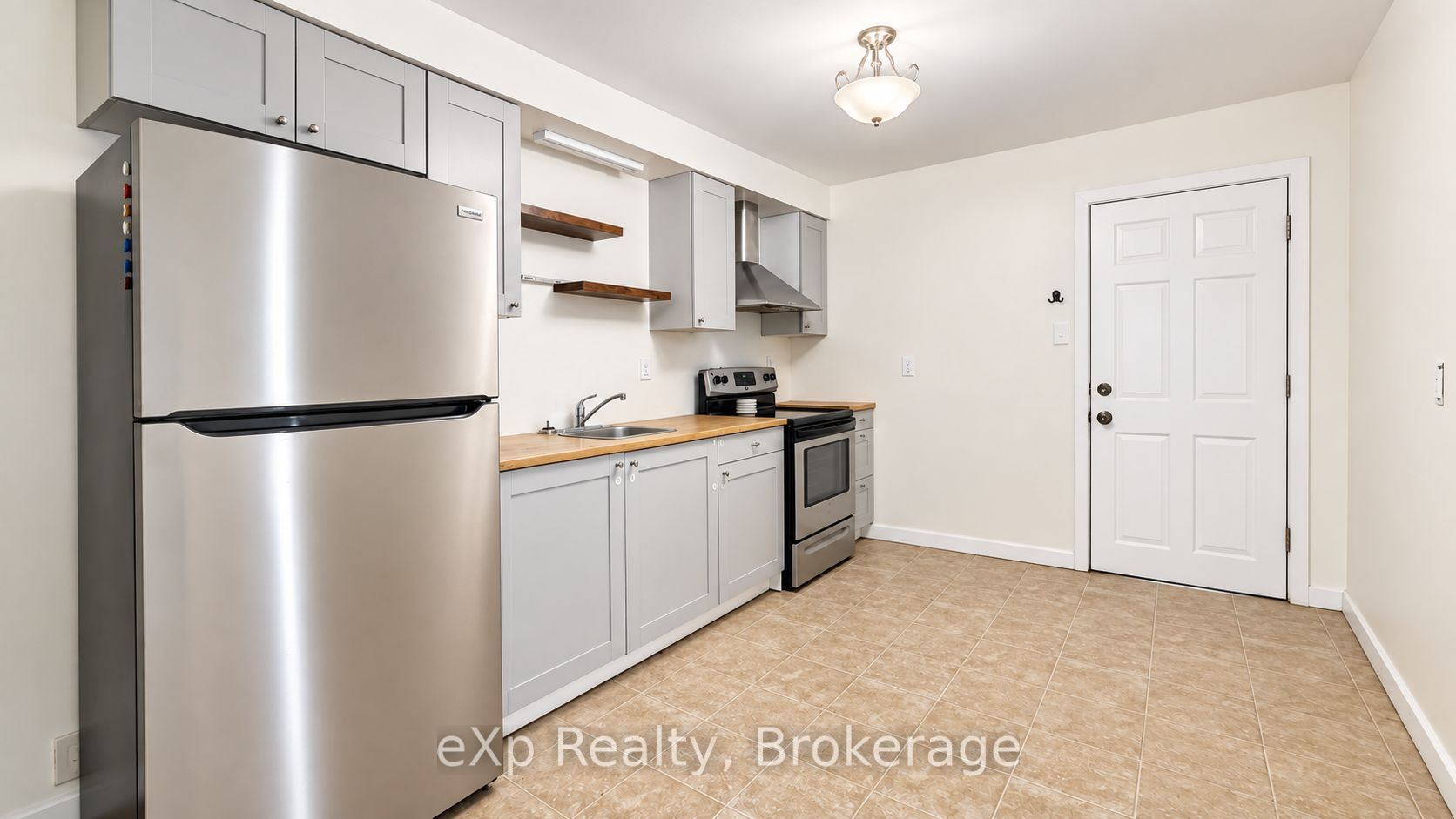 20 Charlotte Street, Belleville 3
