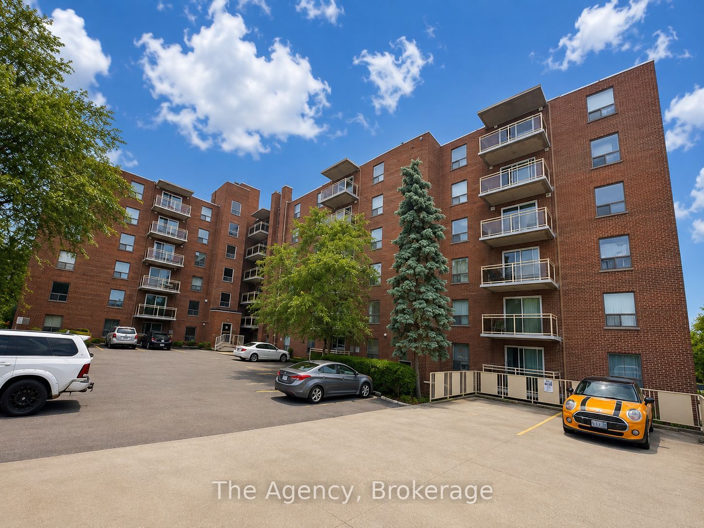 Unit 504 - 99 Church Street, St. Catharines 2
