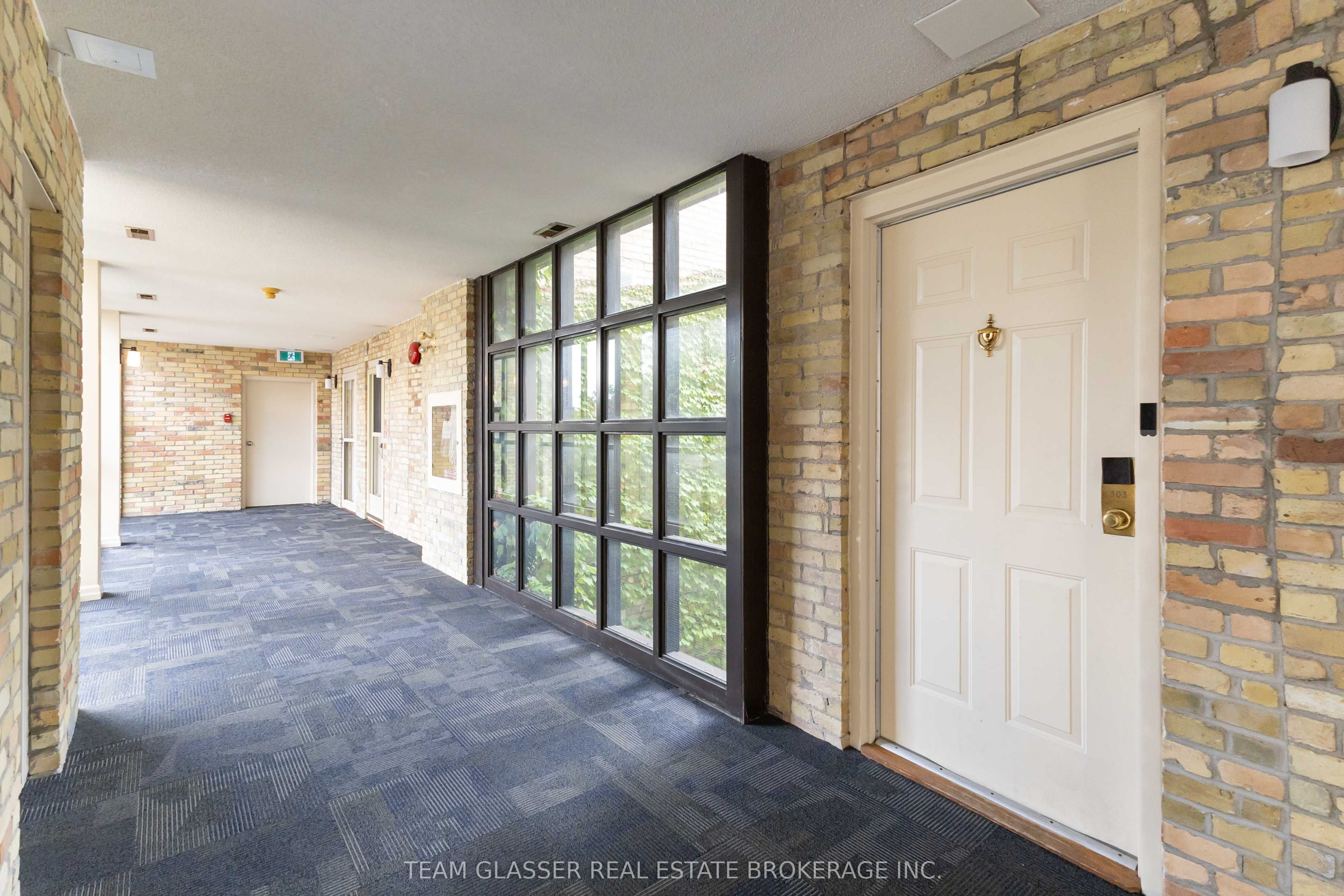 Unit 303 - 440 WELLINGTON Street, London 3