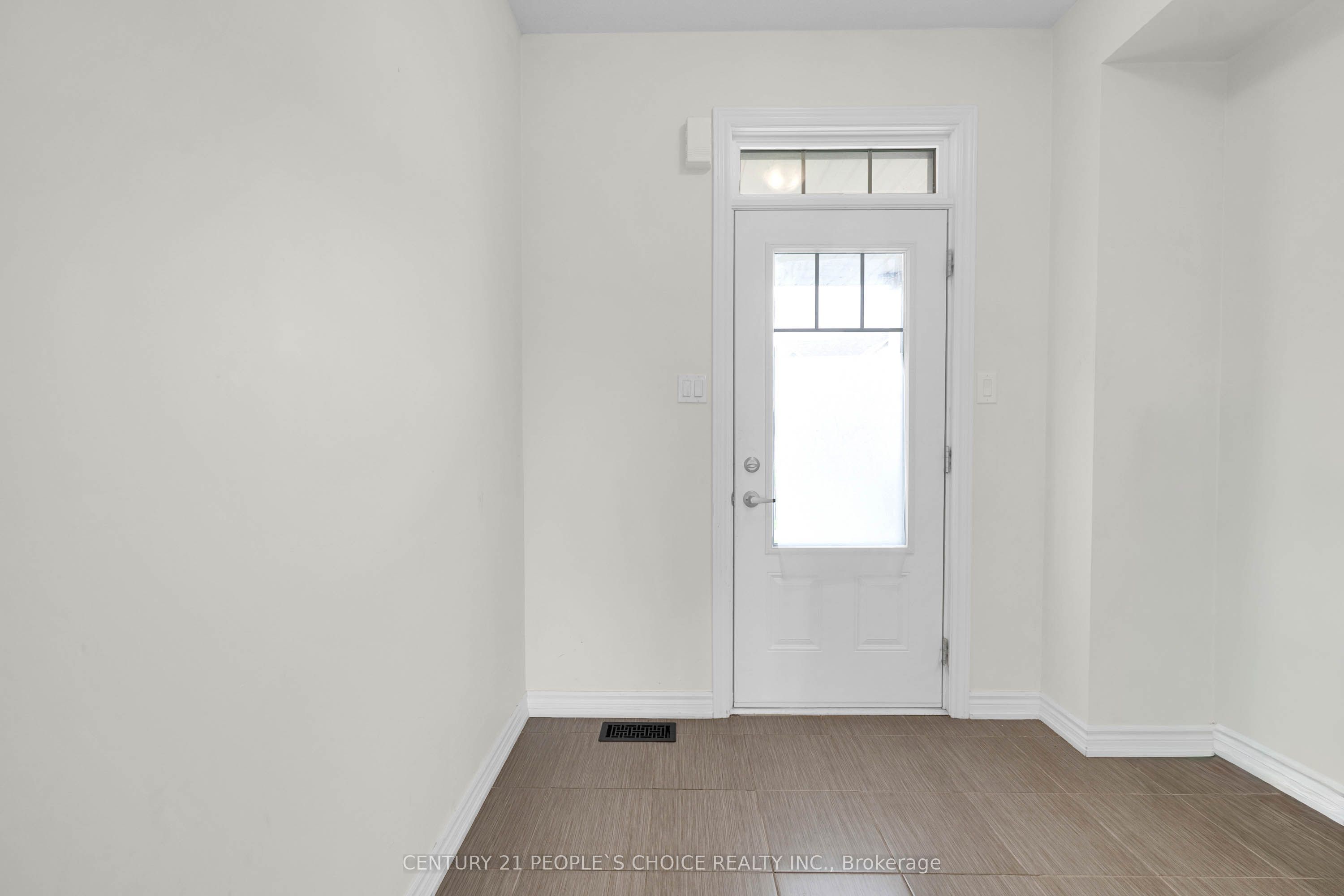 216 Explorer Way, Thorold 5
