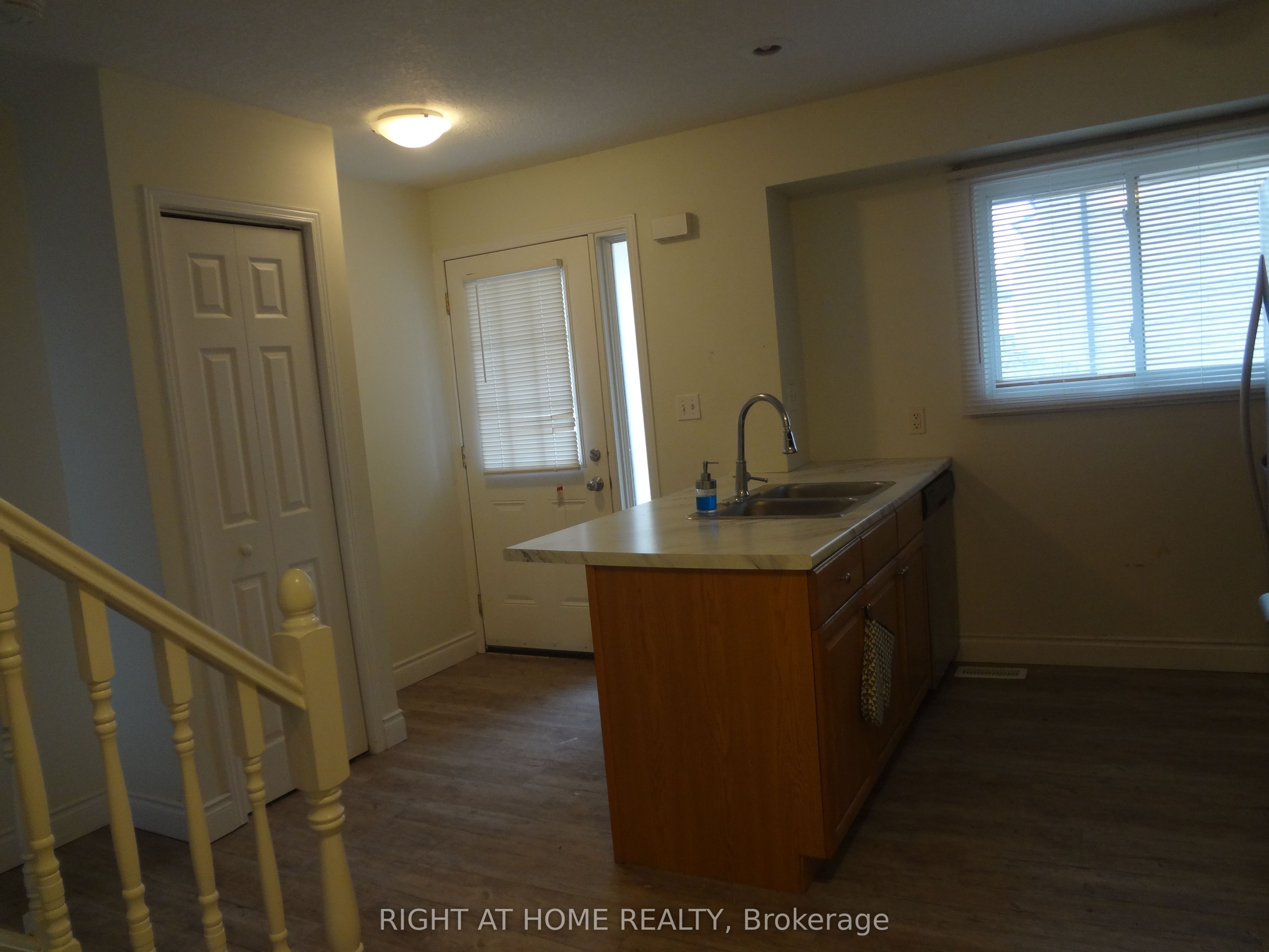 Unit 49 - 211 Veronica Drive, Kitchener 3