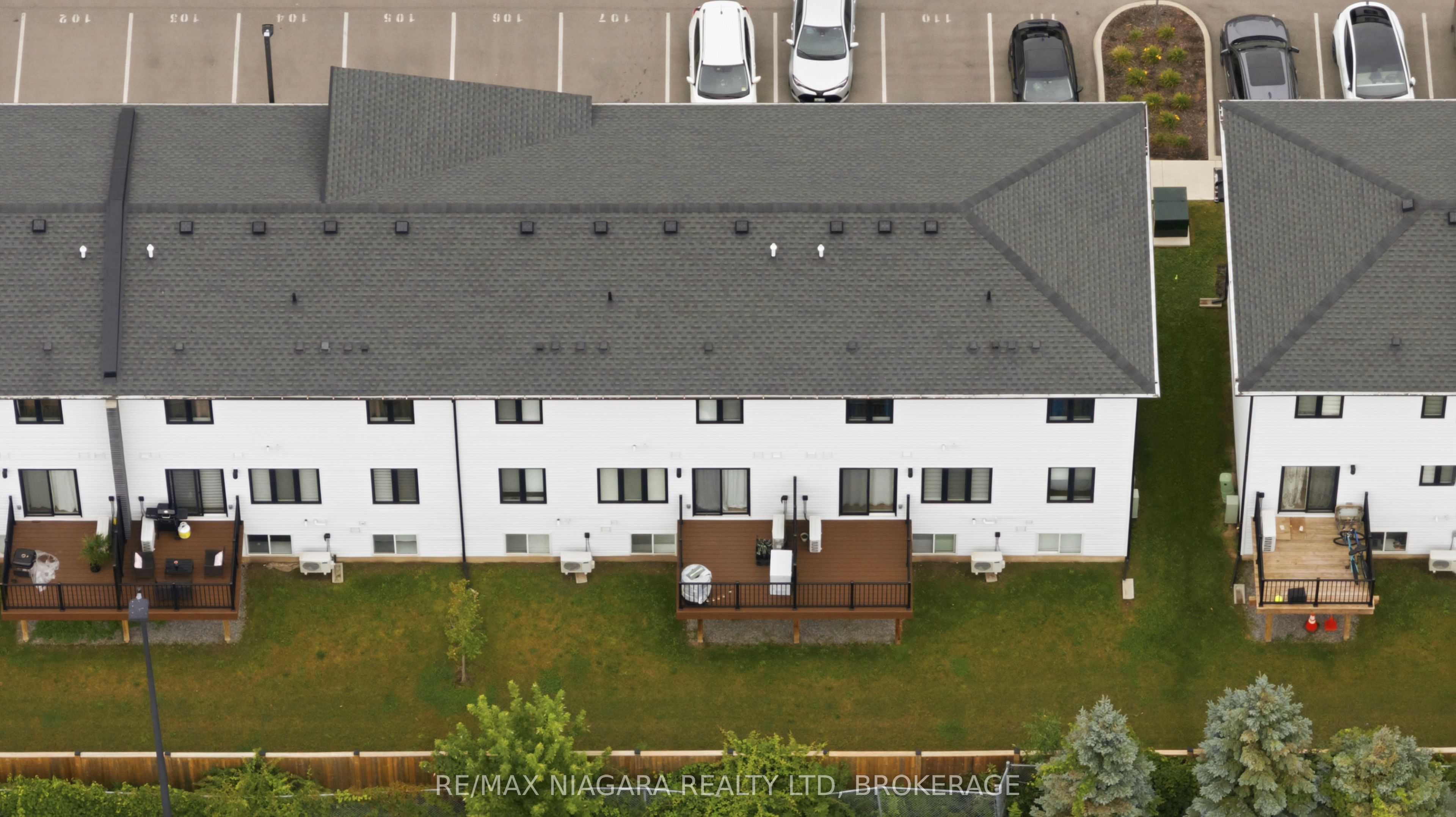 Unit 635 - 4263 Fourth Avenue, Niagara Falls 2