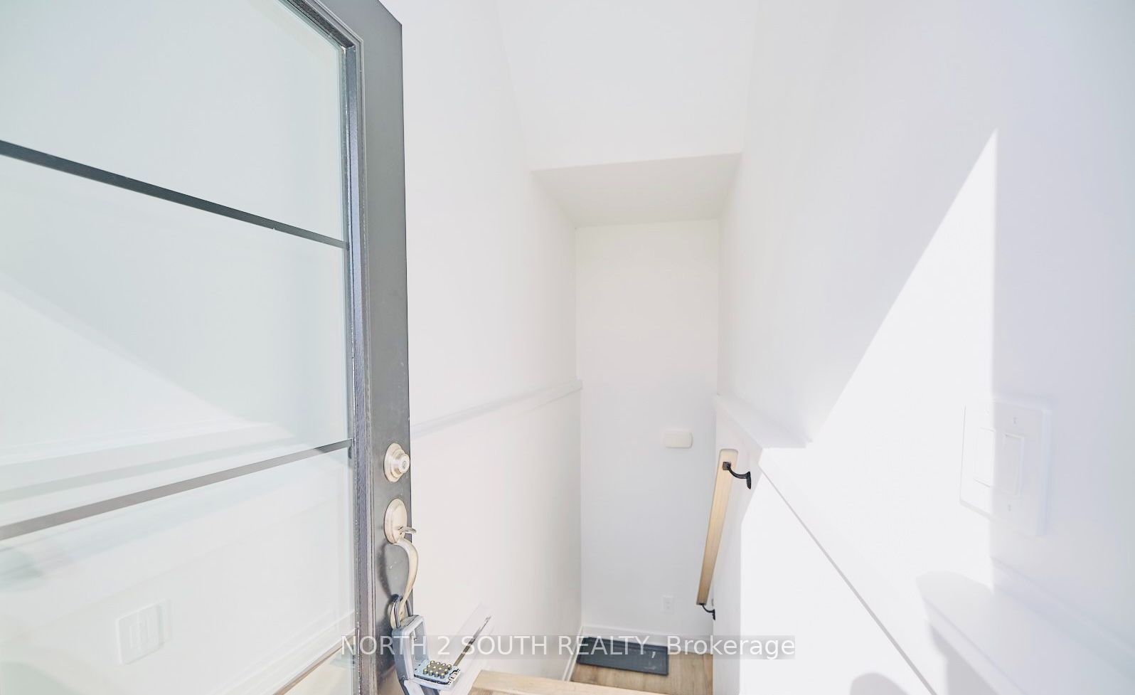 Unit 108 - 6591 Montrose Road, Niagara Falls 3
