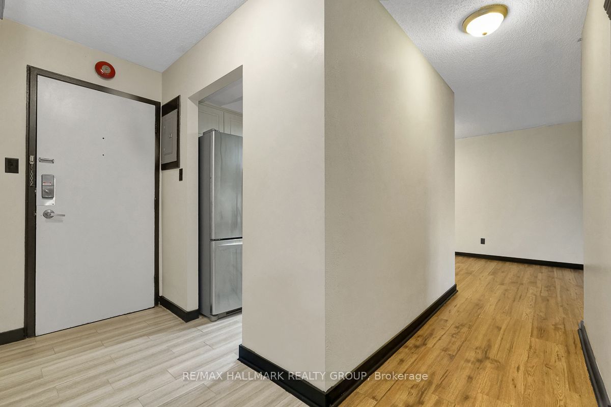 Unit 401C - 2041 Arrowsmith Drive, Orleans-Gloucester 4