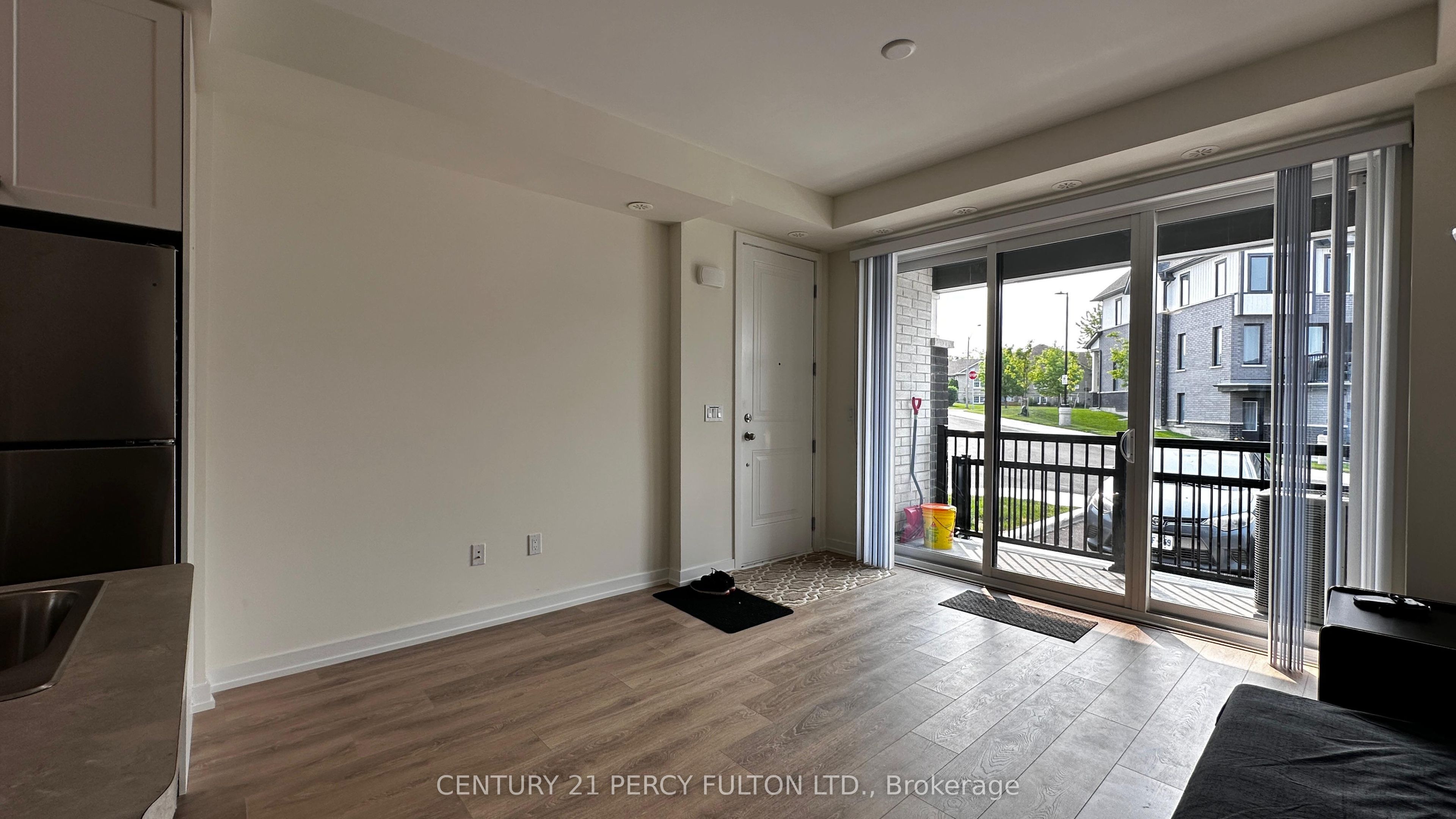 Unit 1402 - 160 Densmore Road, Cobourg 3