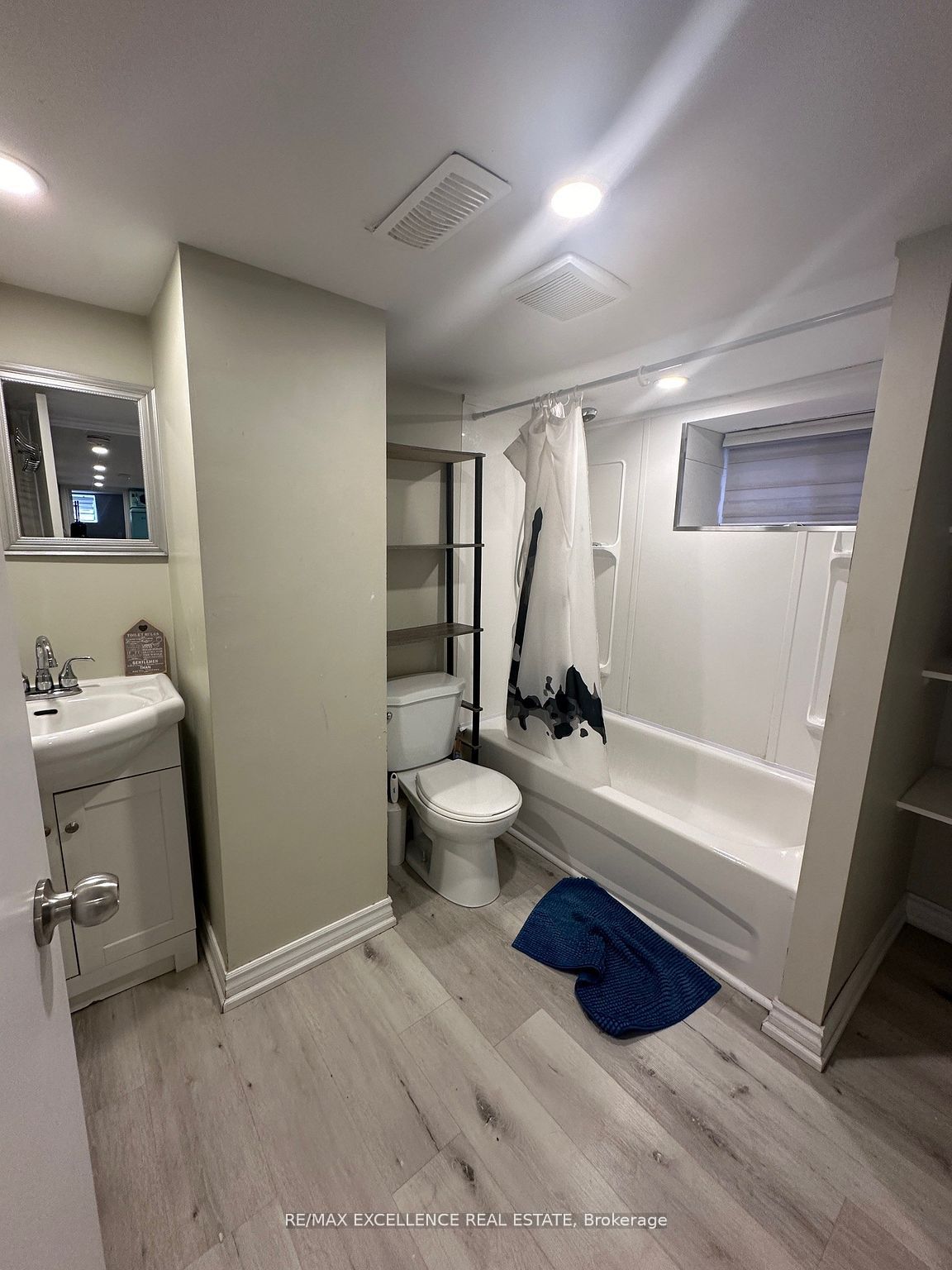 Unit bsmt - 25 Barnesdale Avenue S, Hamilton 4
